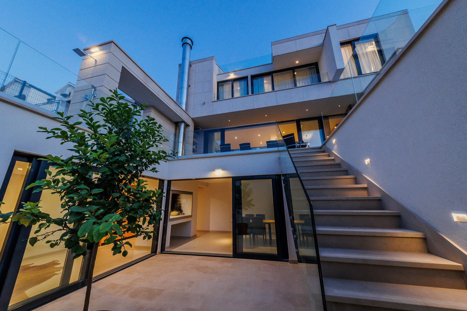 Villa Valleo with Pool