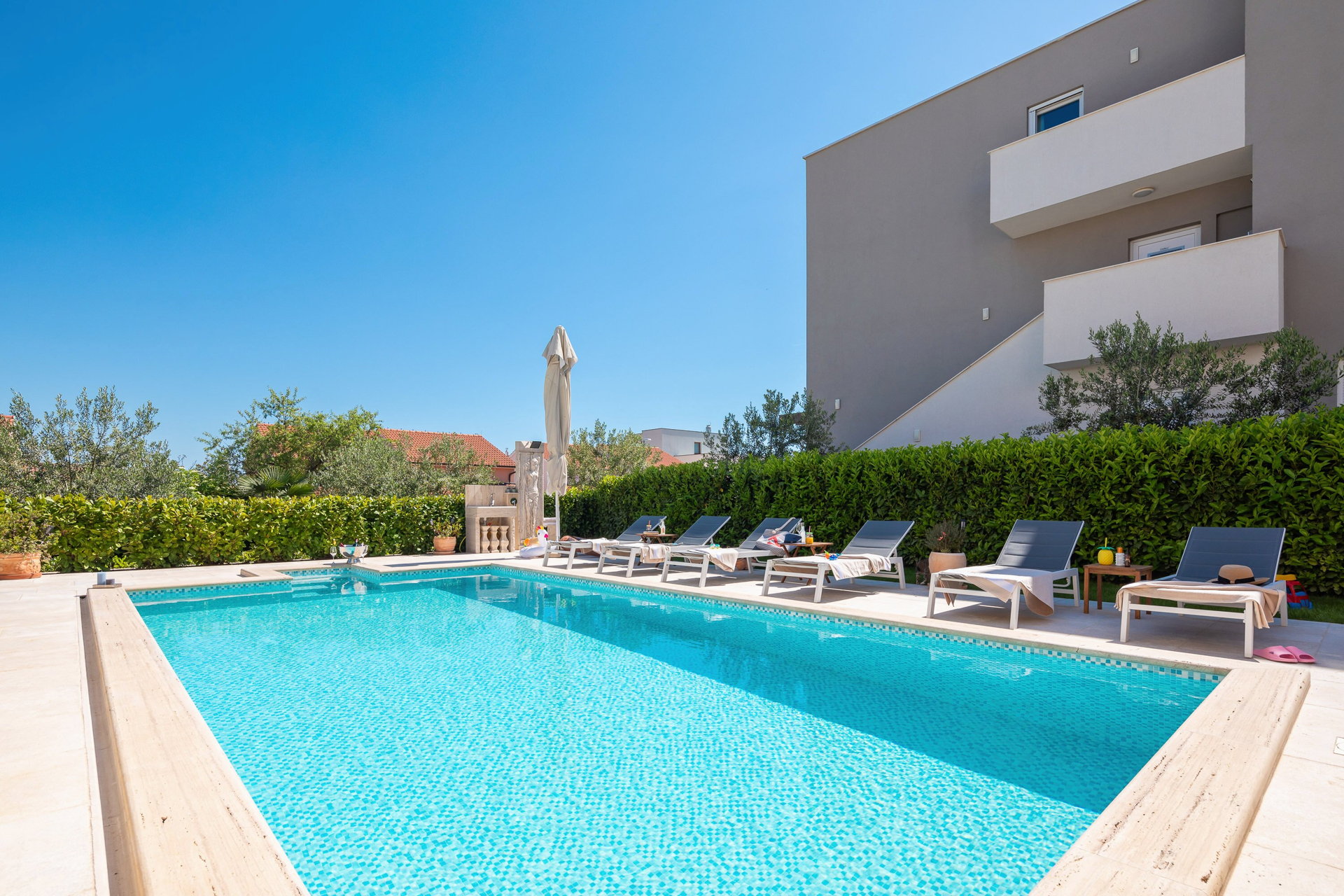 Villa Divina Fortuna with Pool