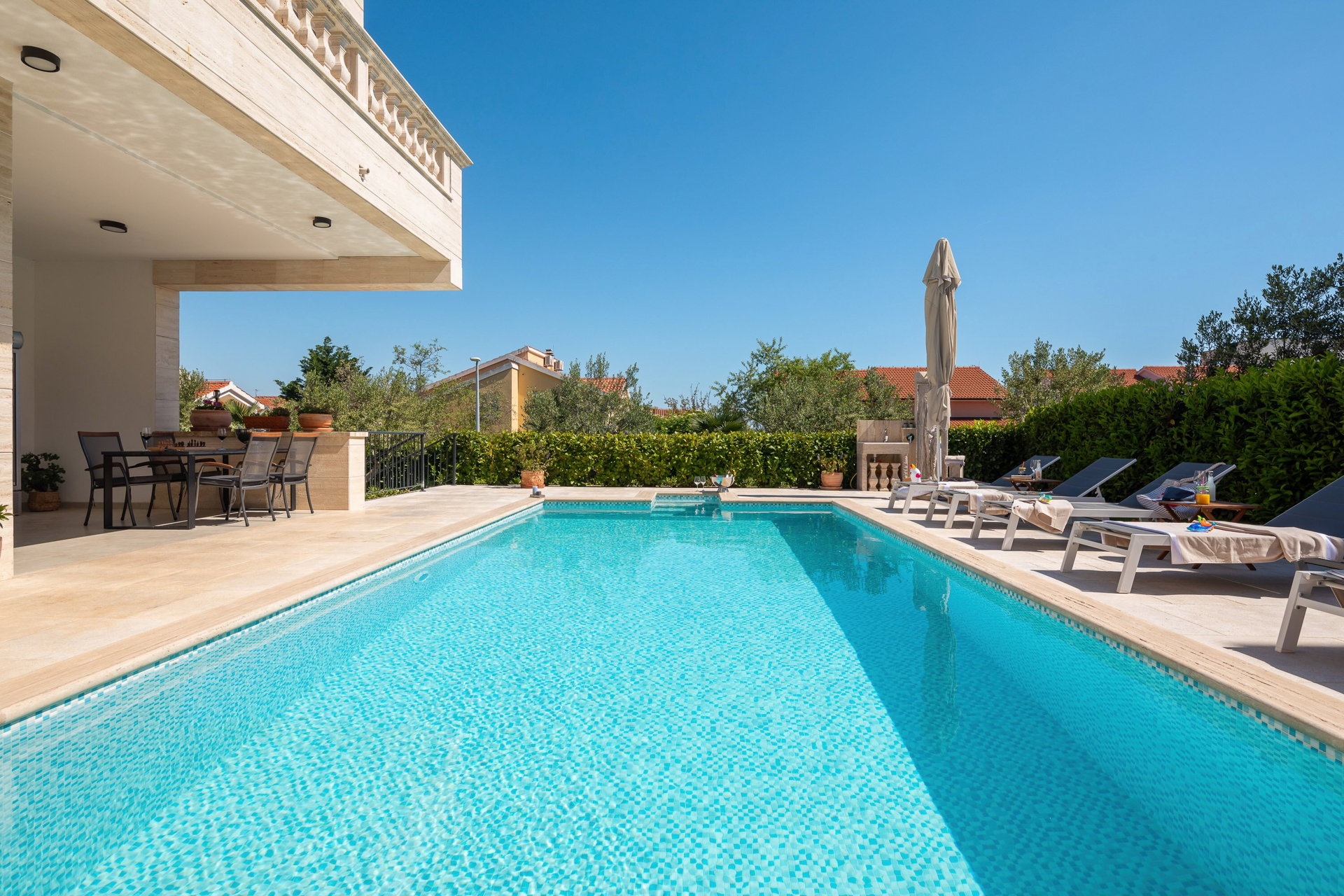 Villa Divina Fortuna with Pool