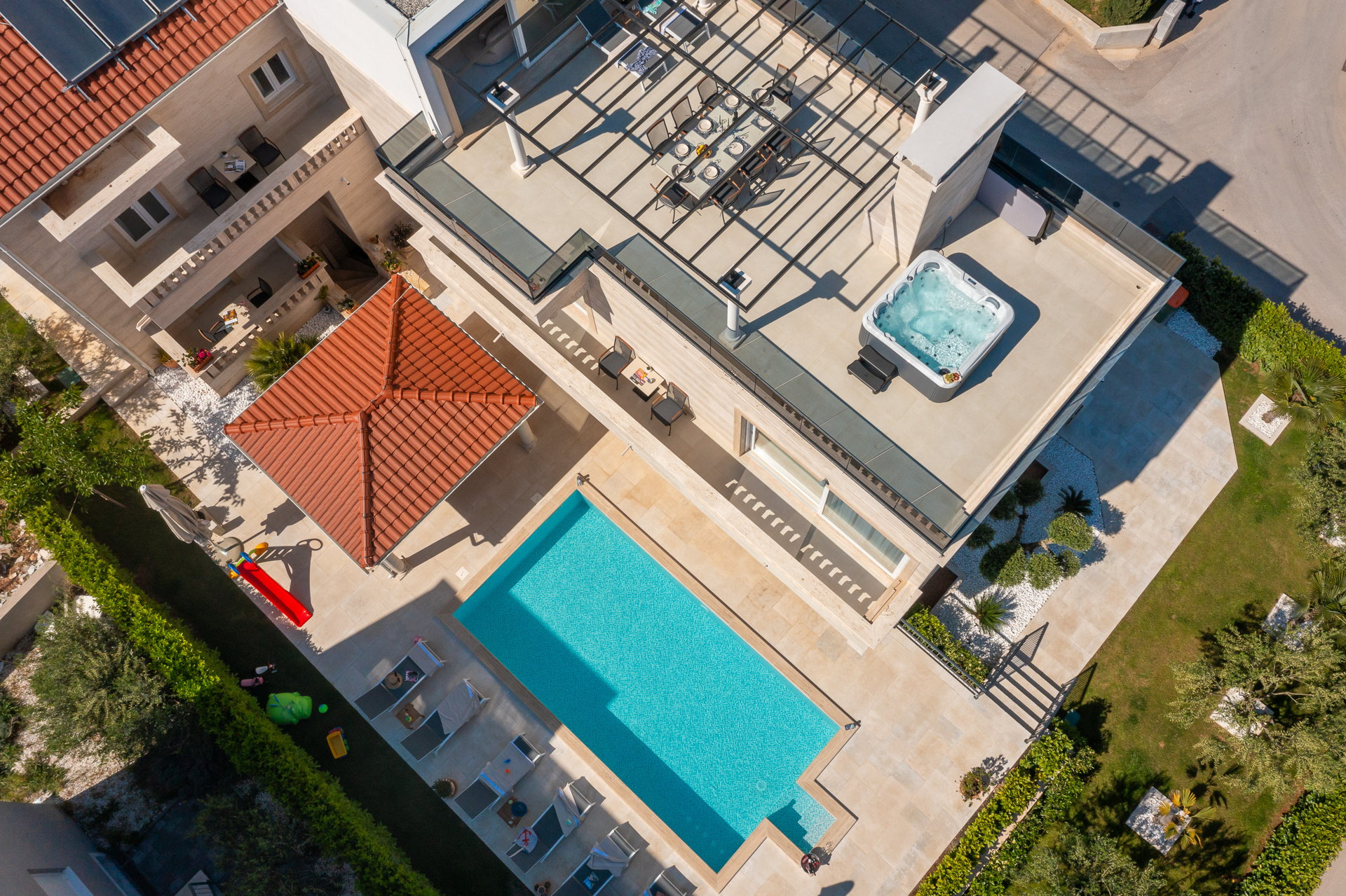 Villa Divina Fortuna with Pool