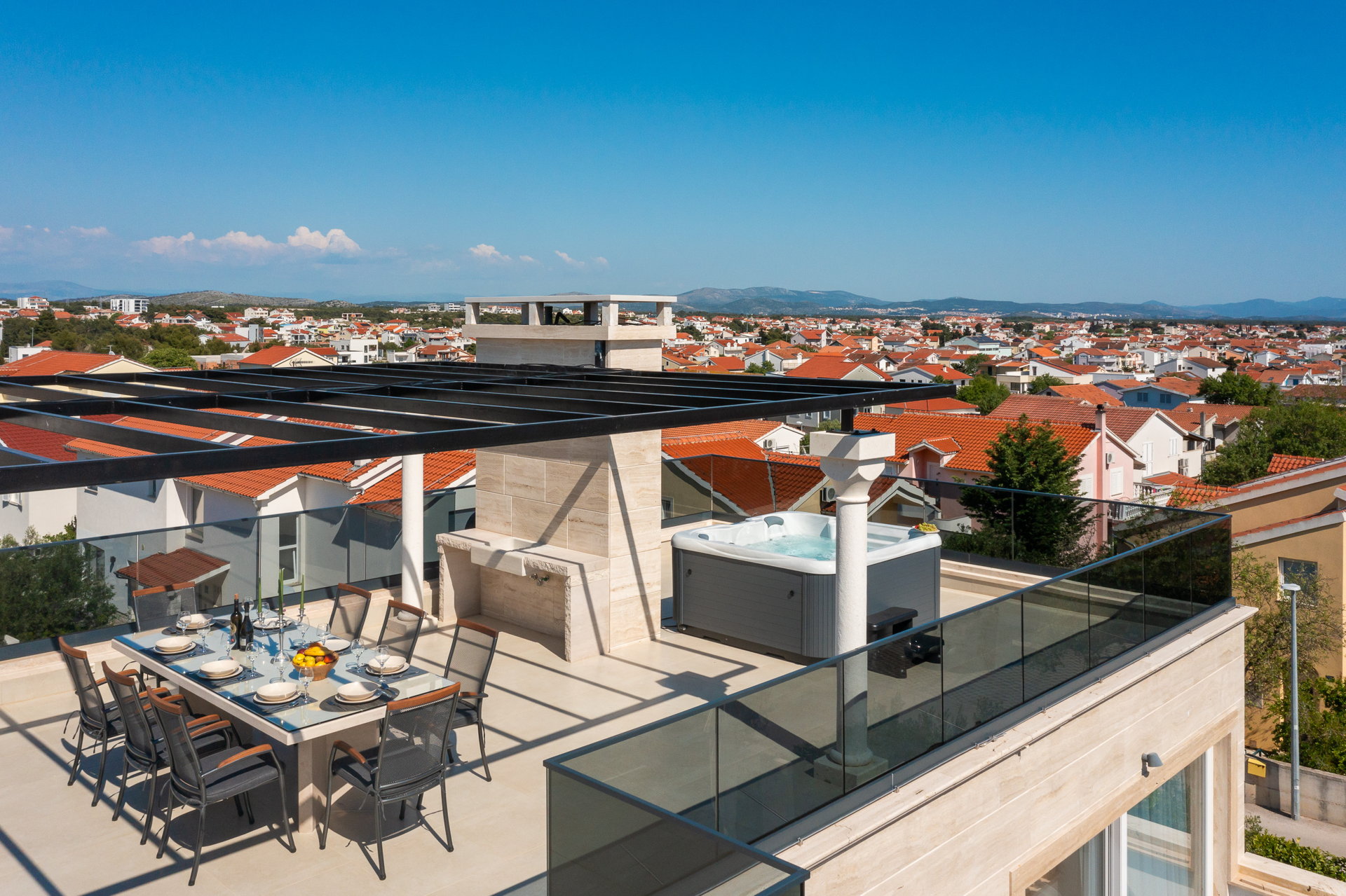 Villa Divina Fortuna with Pool