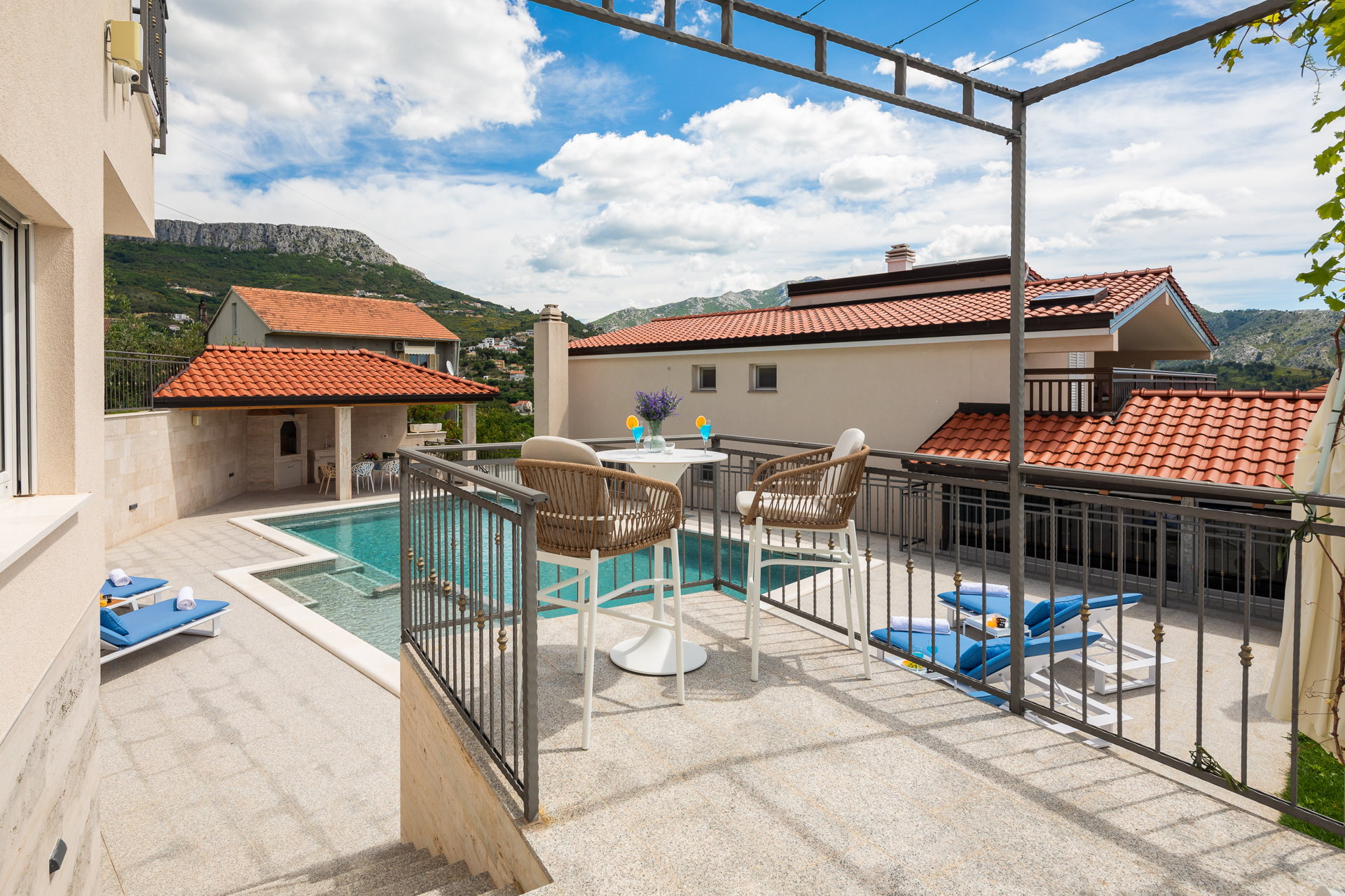 Villa Serenity Gardens with Pool