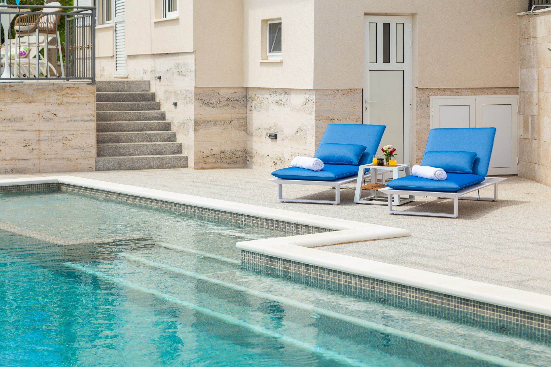 Villa Serenity Gardens with Pool