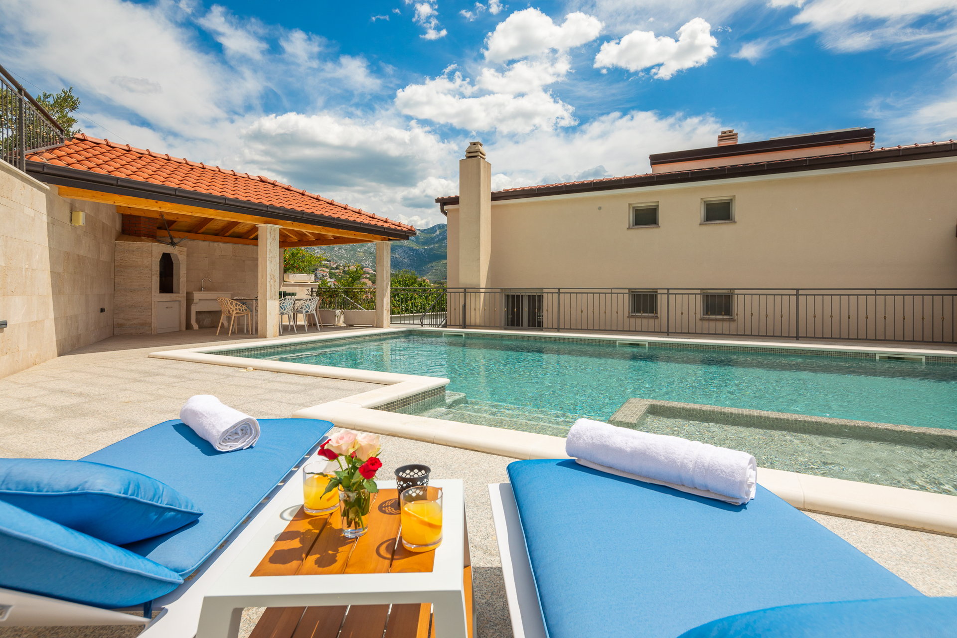 Villa Serenity Gardens with Pool