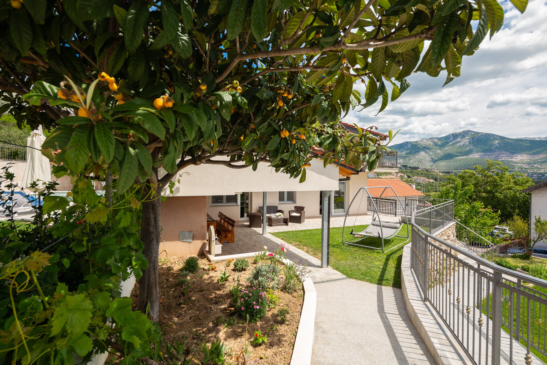 Villa Serenity Gardens with Pool