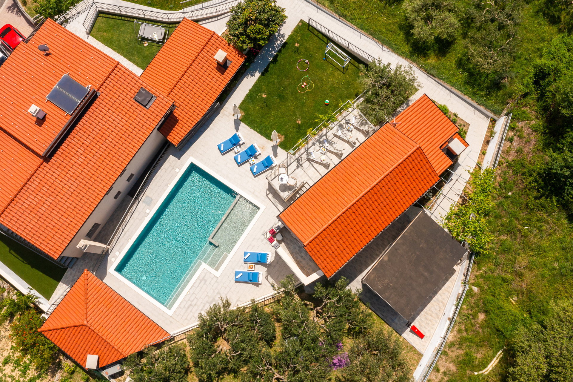 Villa Serenity Gardens with Pool