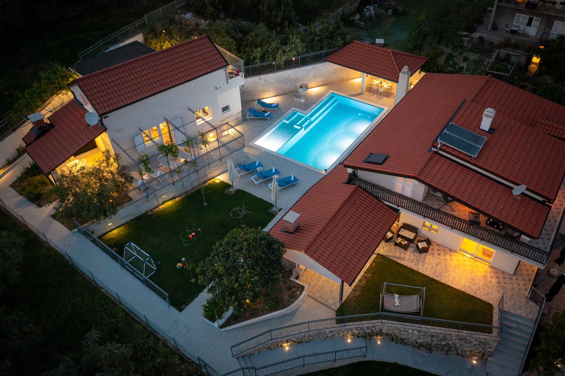 Villa Serenity Gardens with Pool