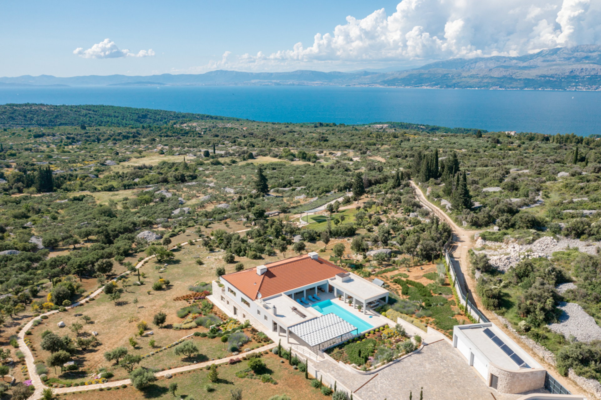 Luxury Villa Sol Levante with Pool