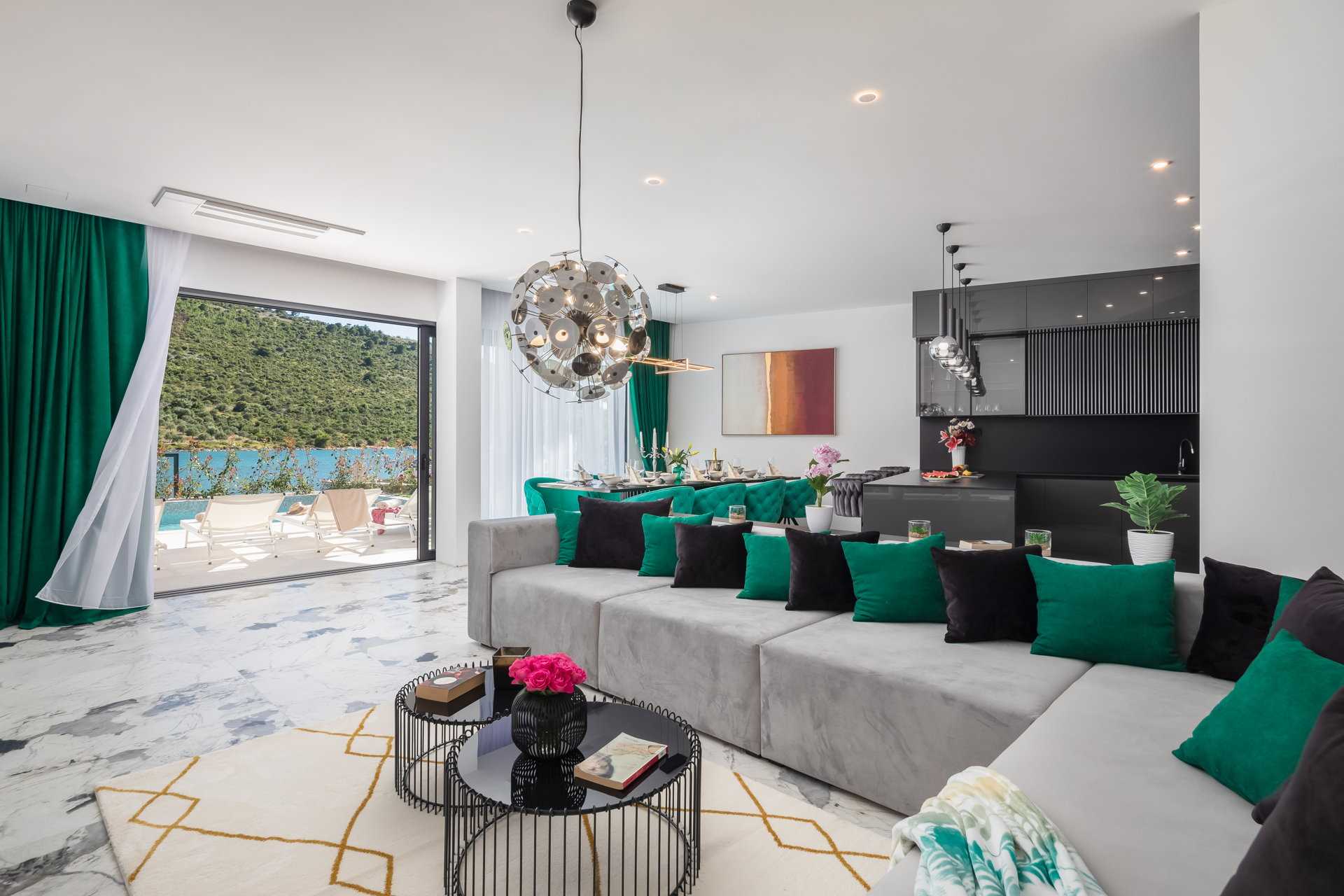 Beachfront Villa Seabird with Pool