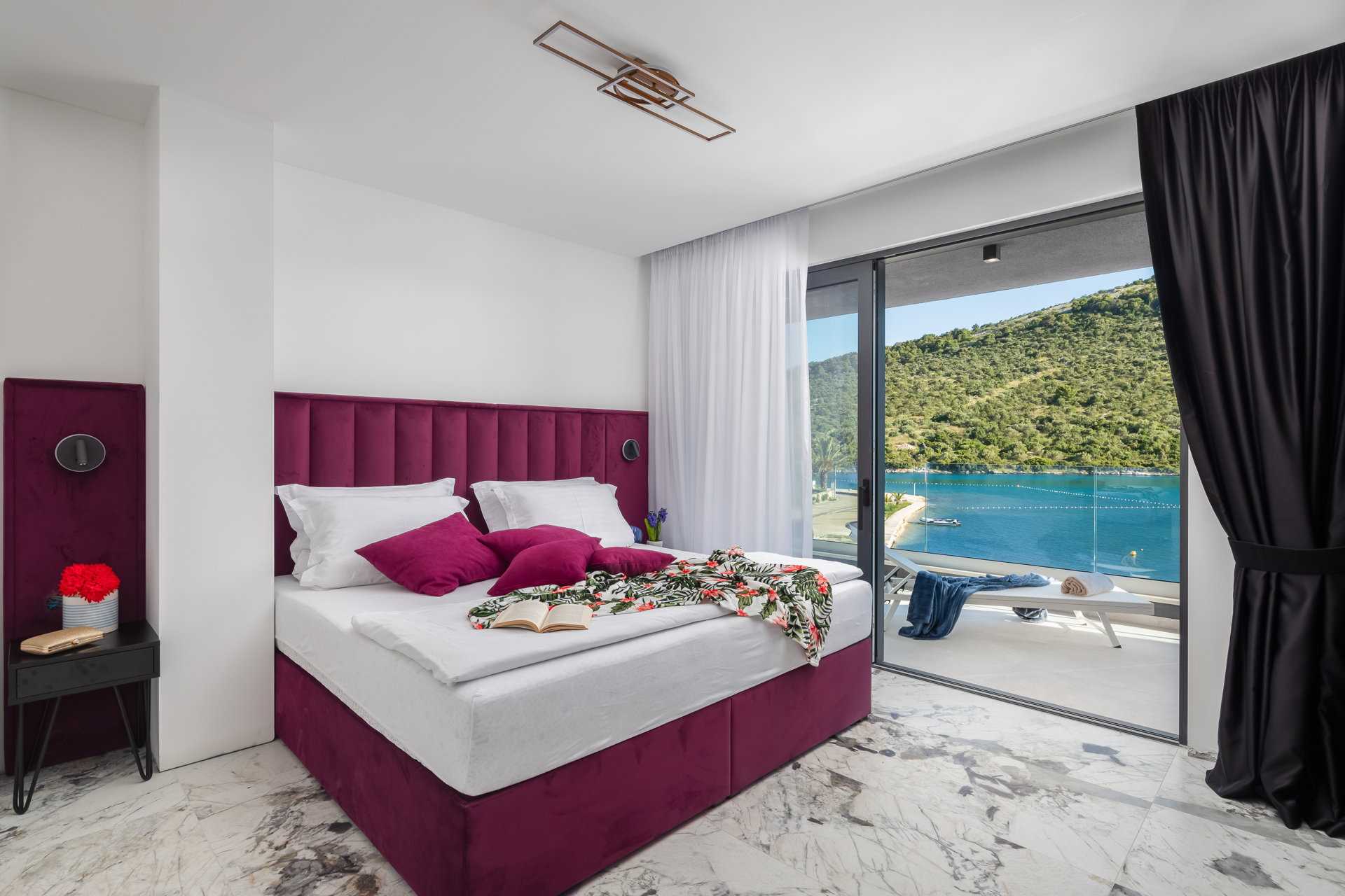Beachfront Villa Seabird with Pool