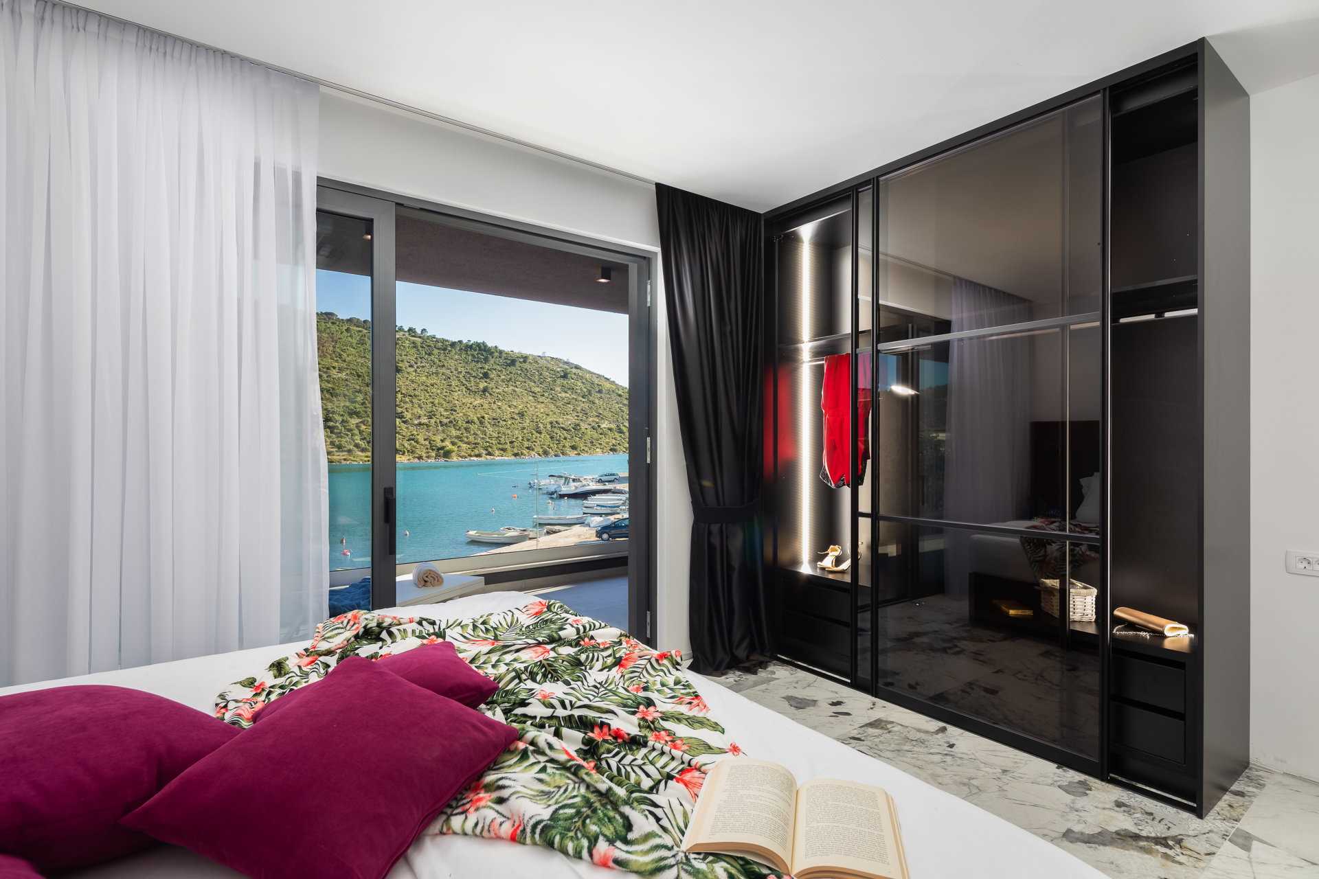 Beachfront Villa Seabird with Pool