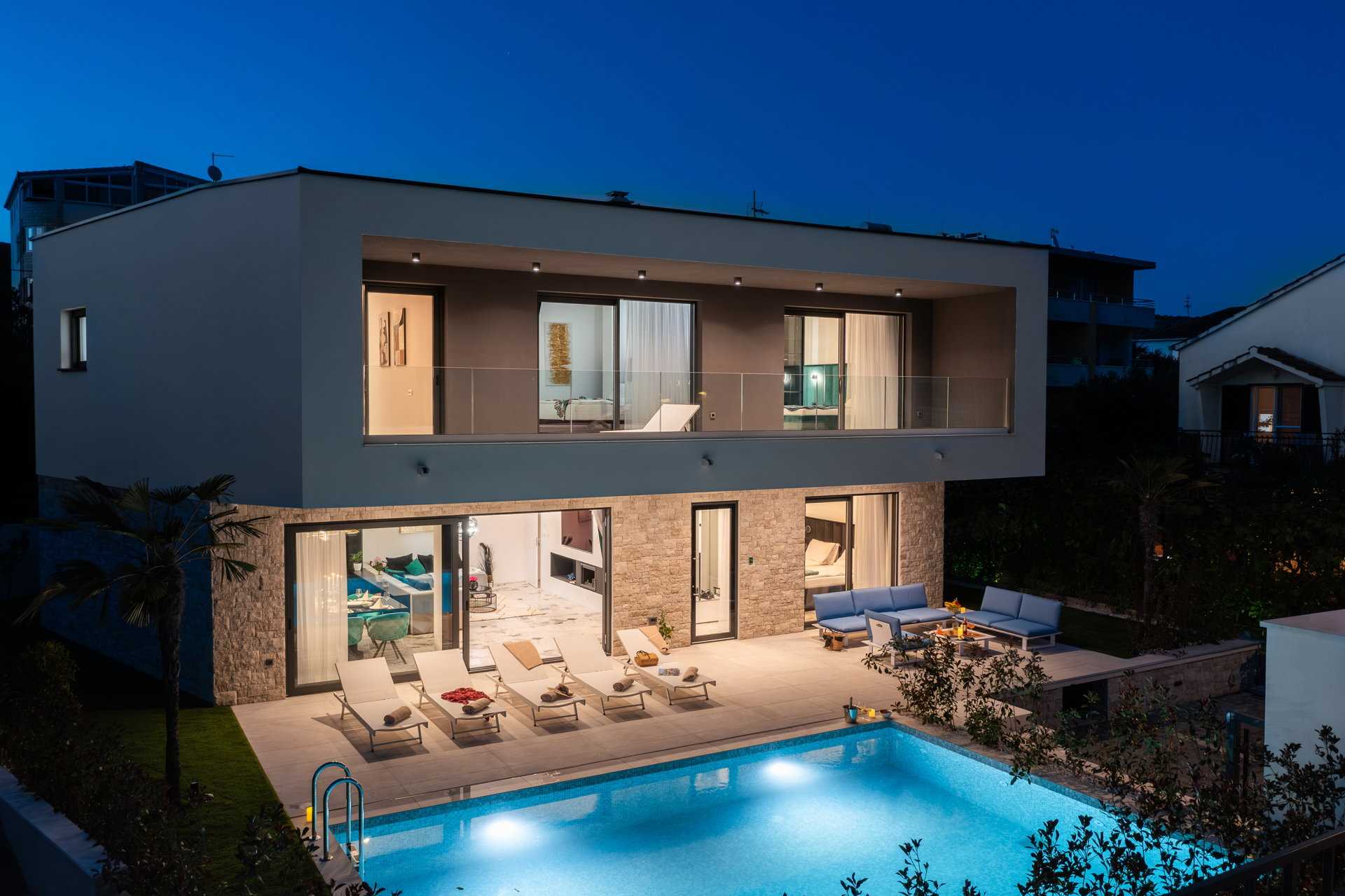 Beachfront Villa Seabird with Pool