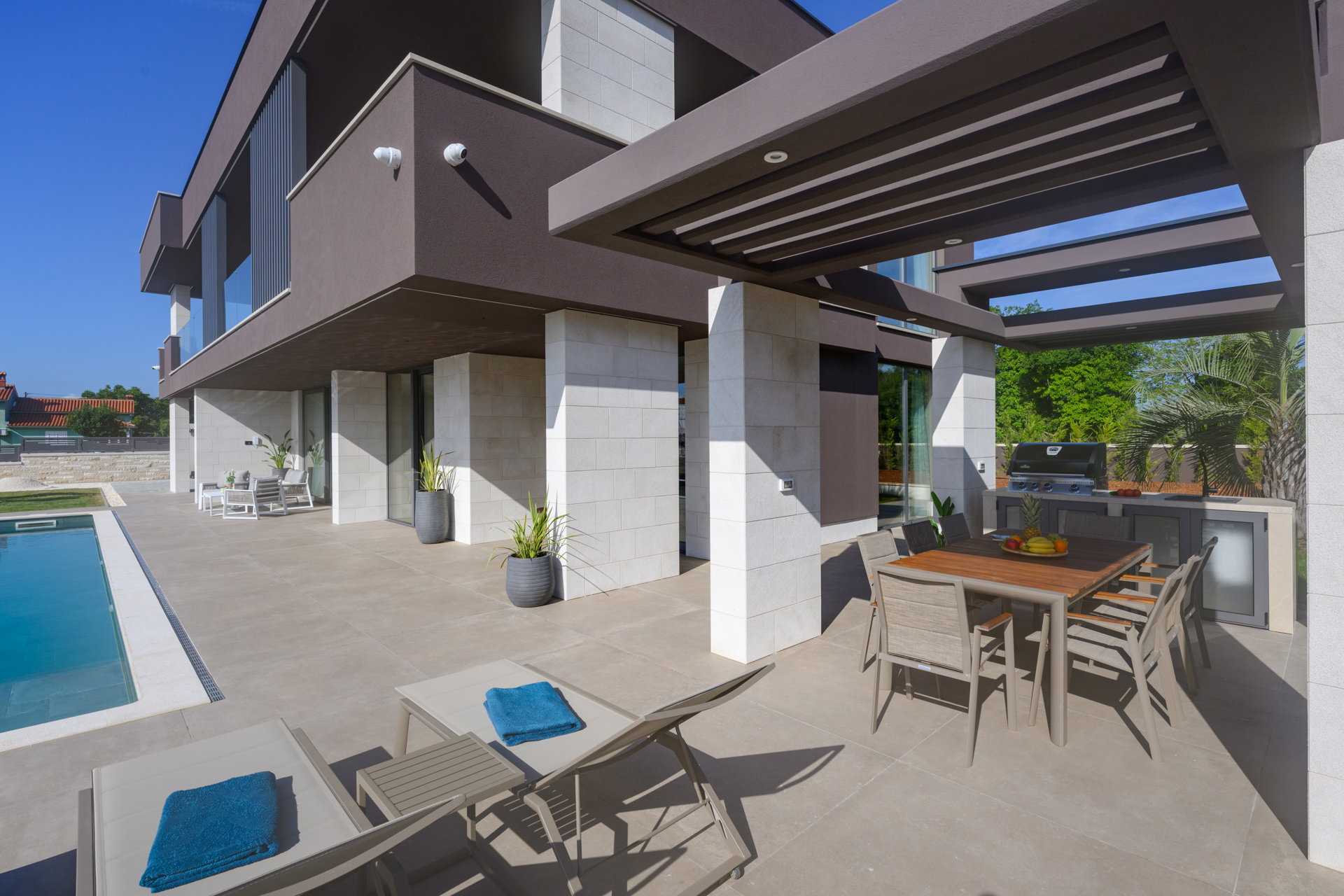 Luxury Villa Astra with Pool