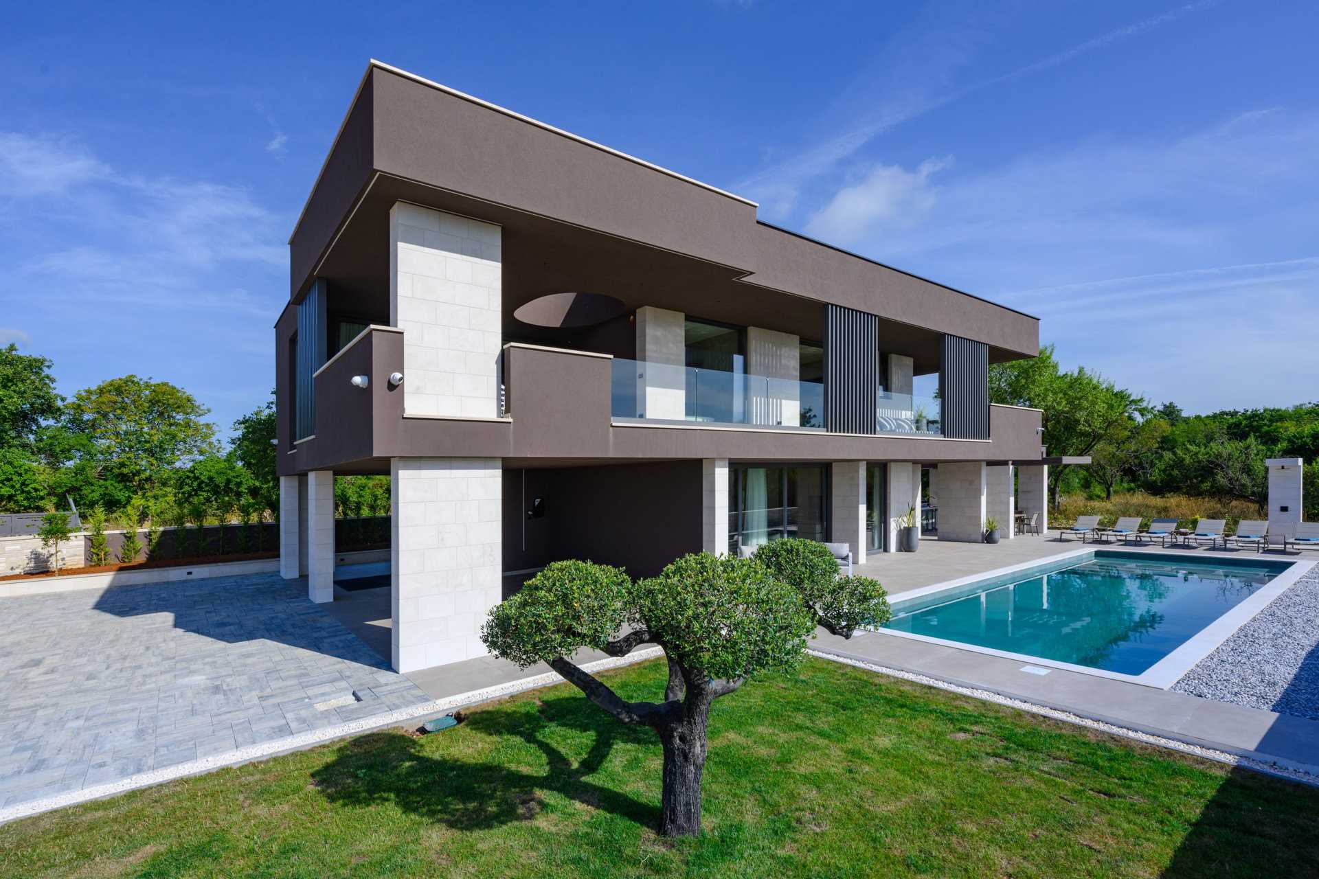 Luxury Villa Astra with Pool