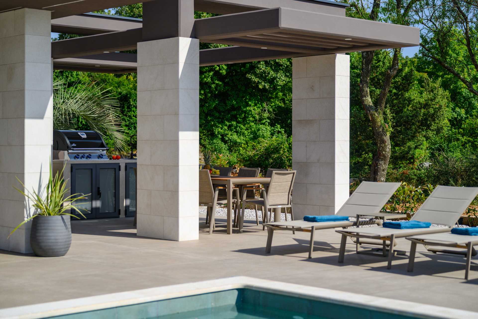 Luxury Villa Astra with Pool
