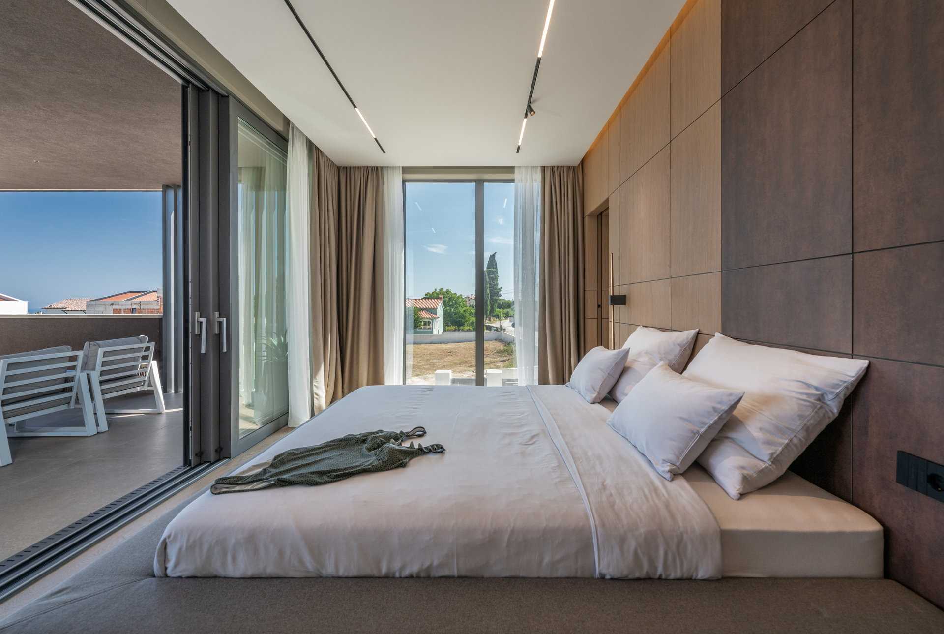 Luxury Villa Astra with Pool