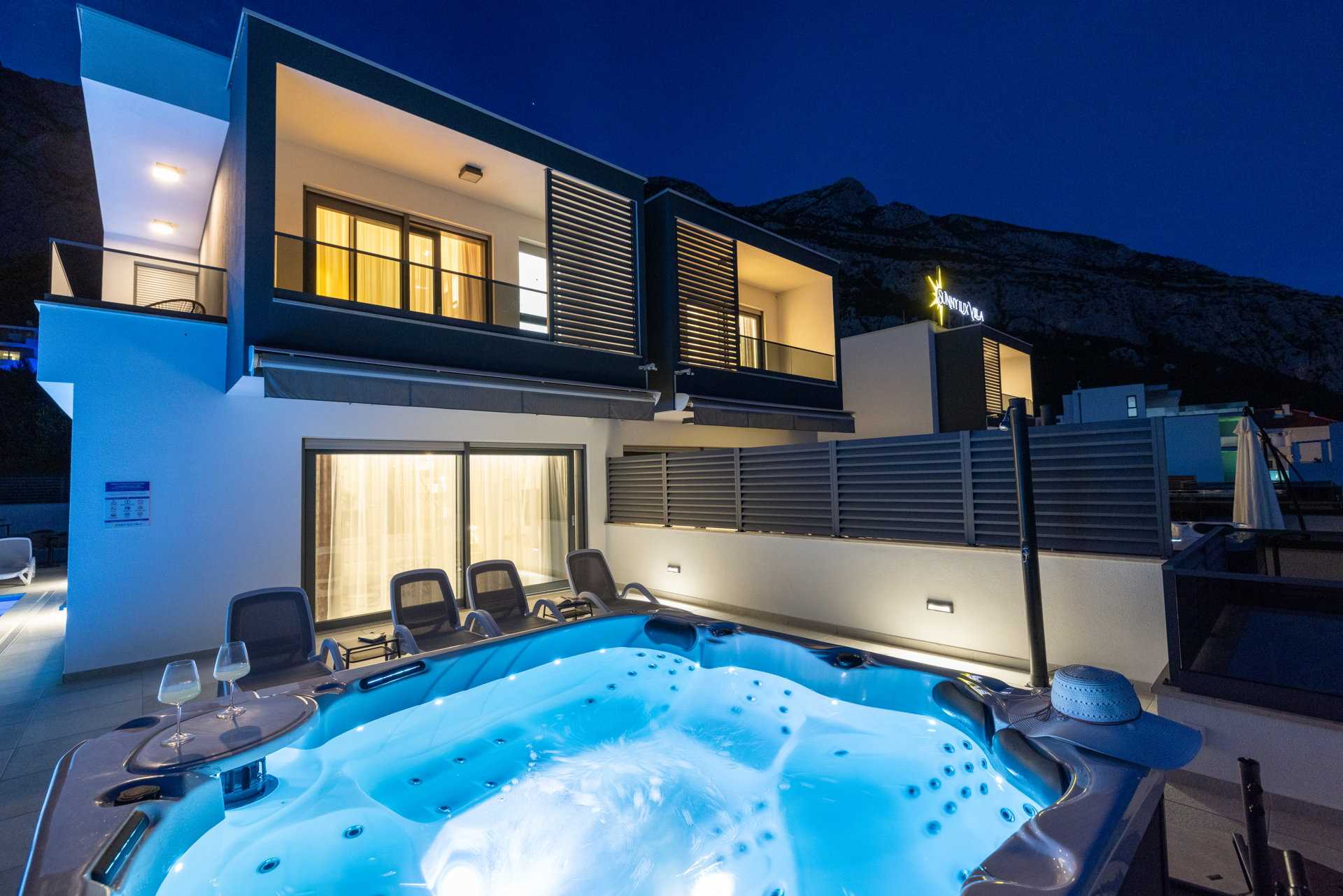 Villa Azulmar with Heated Pool