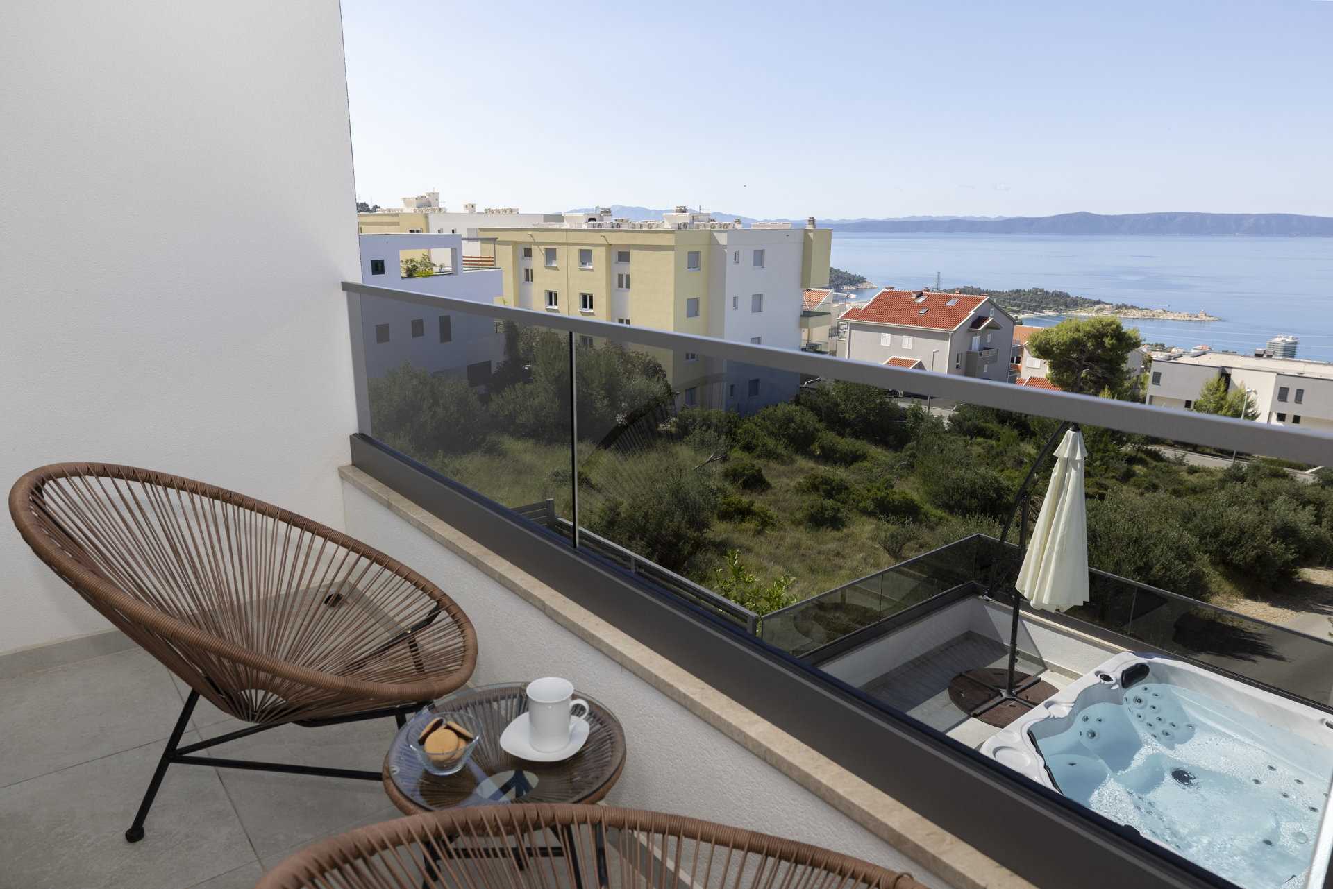 Villa Mareluna with Heated Pool