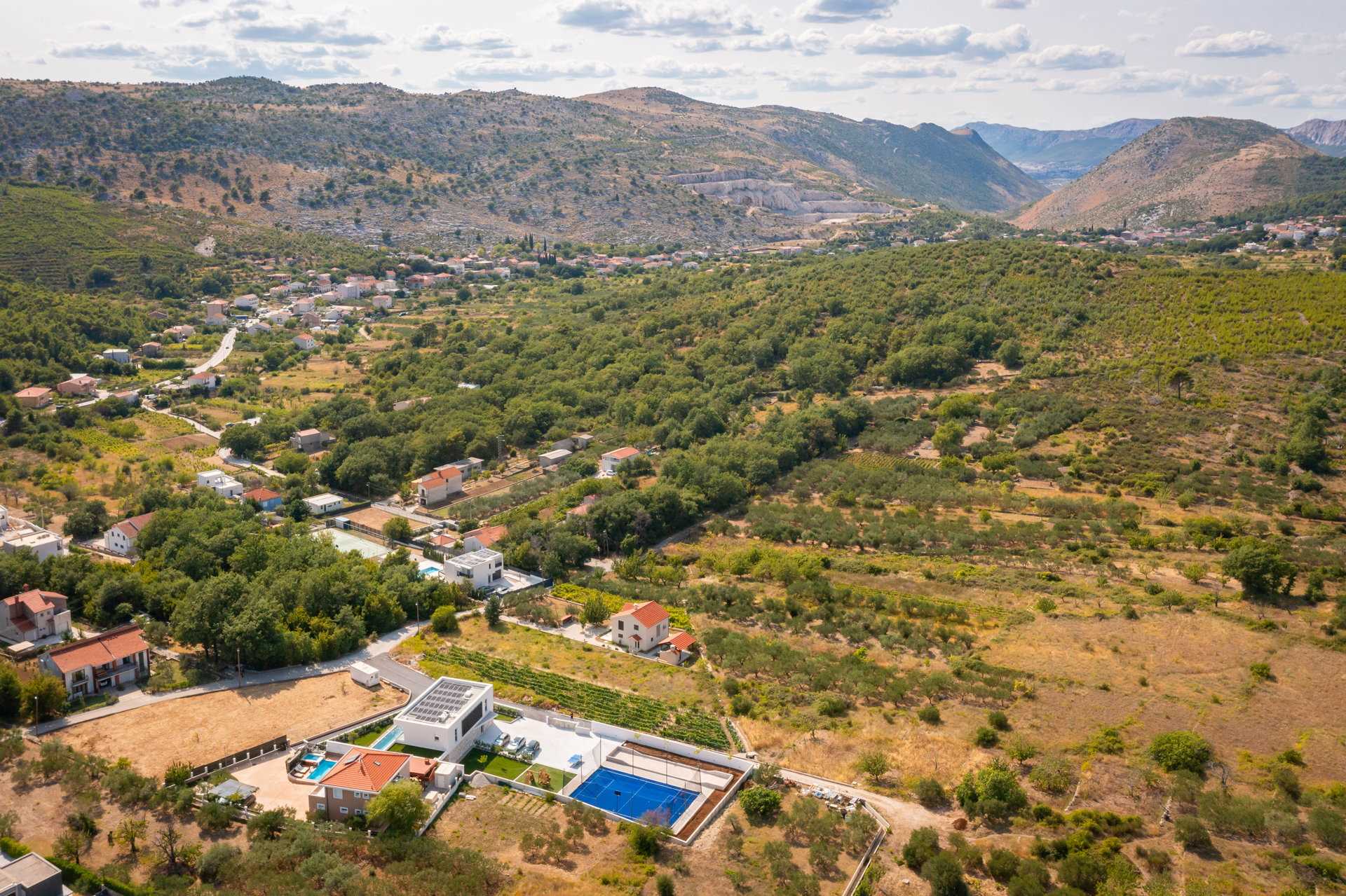 Villa ZaLú with Heated Pool
