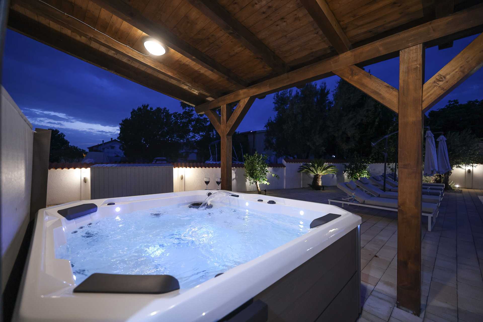 Villa Aquaterra with pool