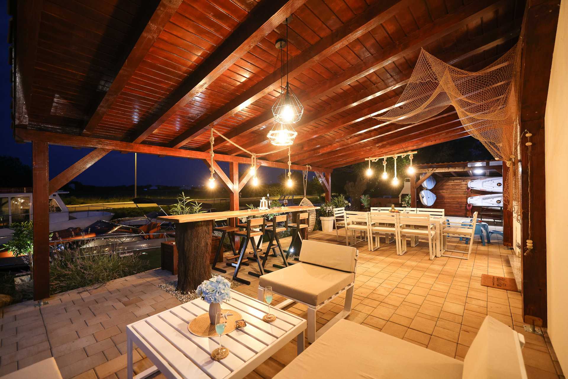 Villa Aquaterra with pool