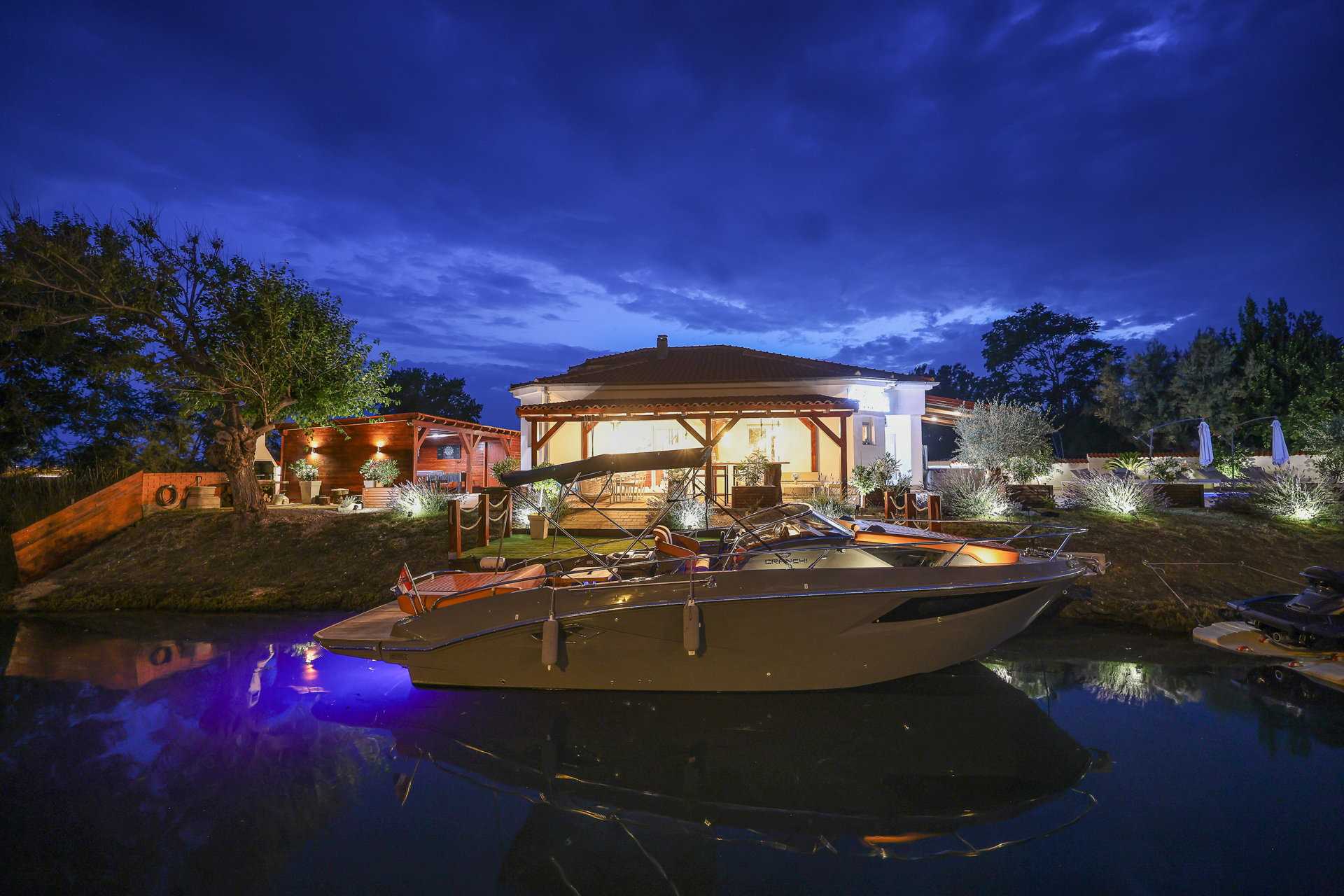 Villa Aquaterra with pool