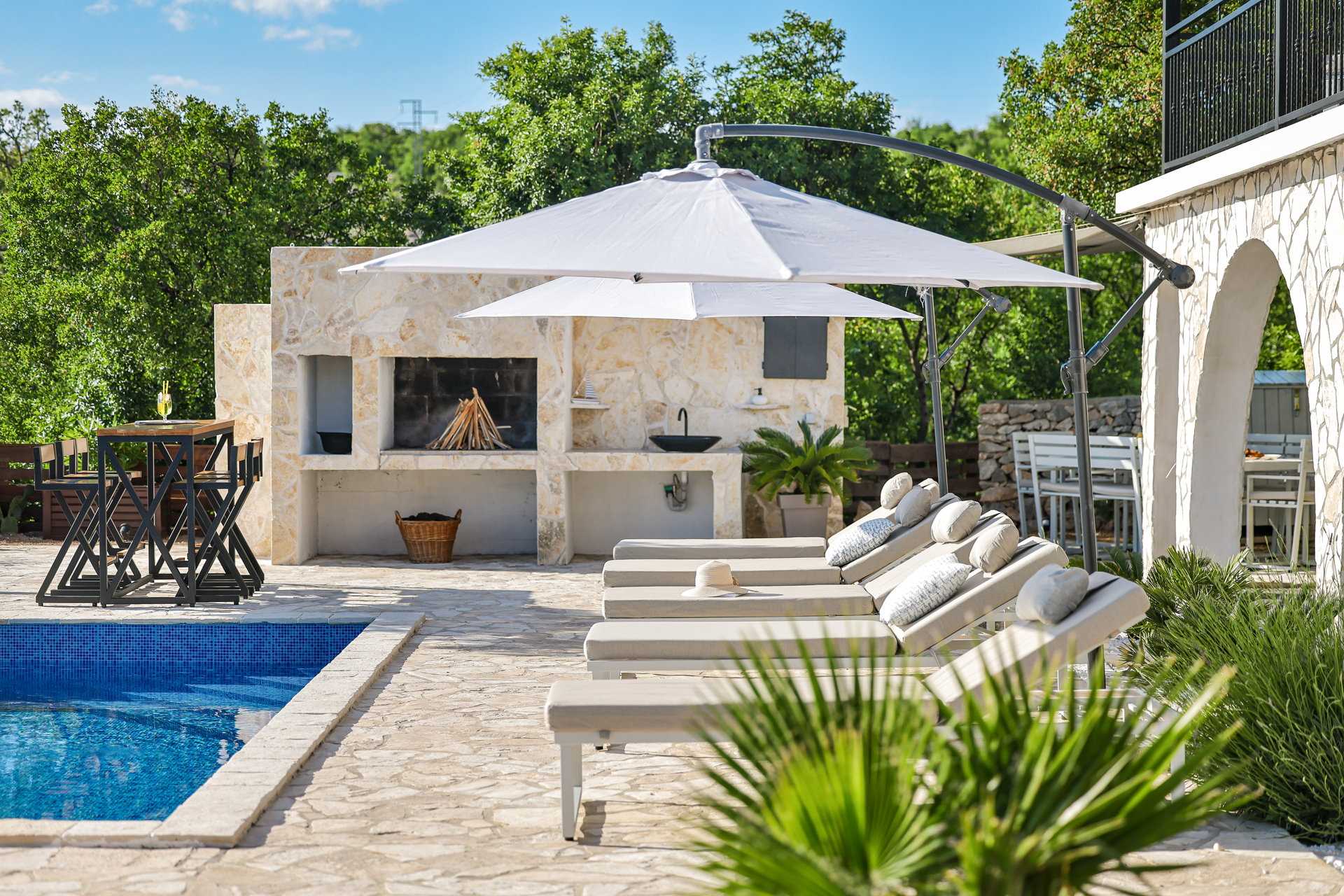 Villa Ventina with Pool