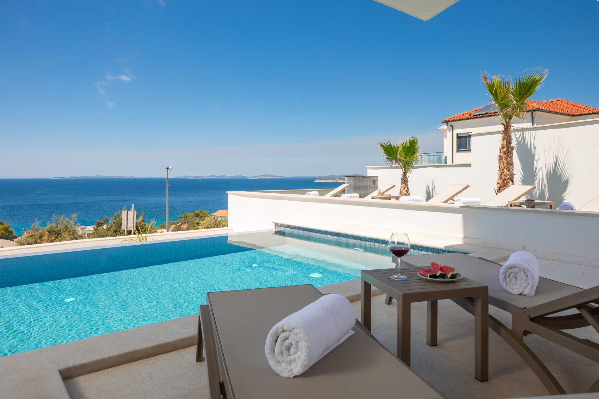 Villa Sea Song with Pool