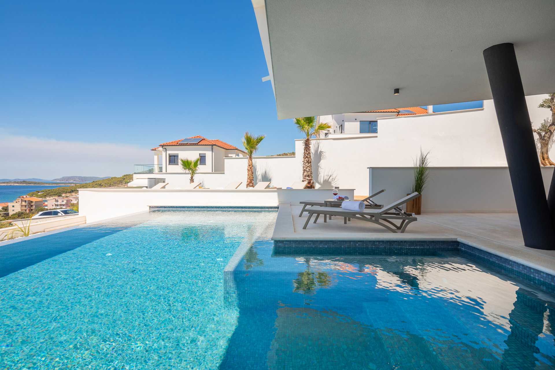 Villa Sea Song with Pool