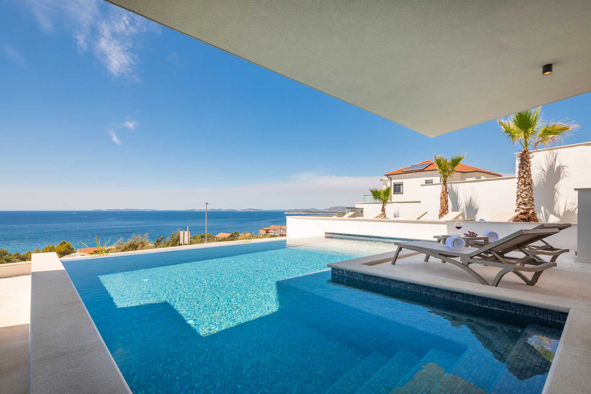 Villa Sea Song with Pool