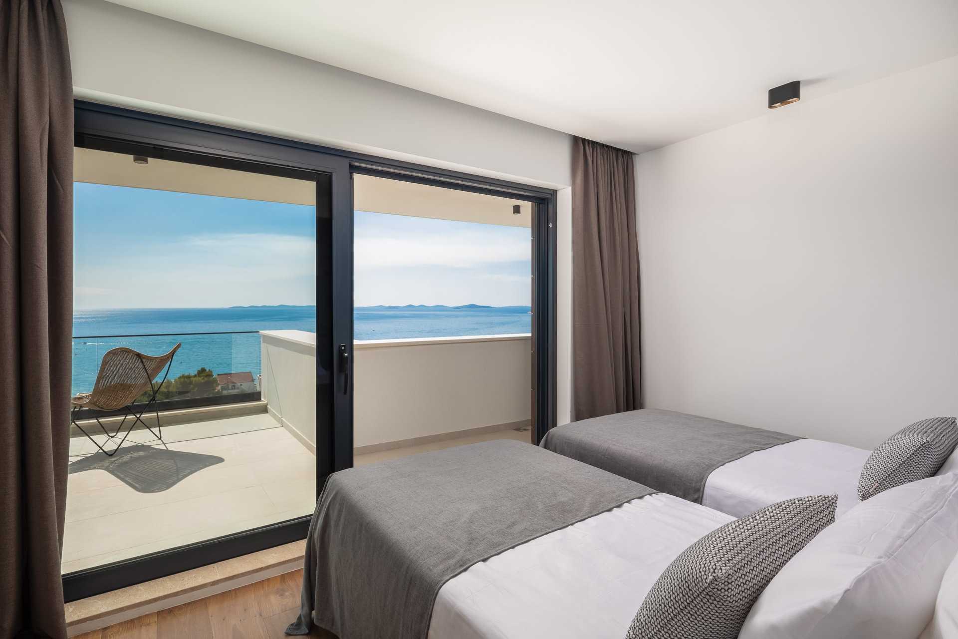 Villa Sea Song with Pool