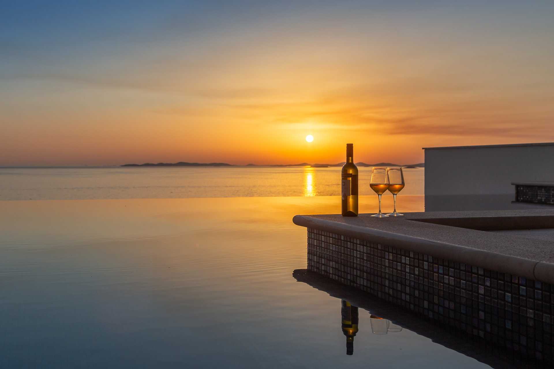 Villa Sea Song with Pool