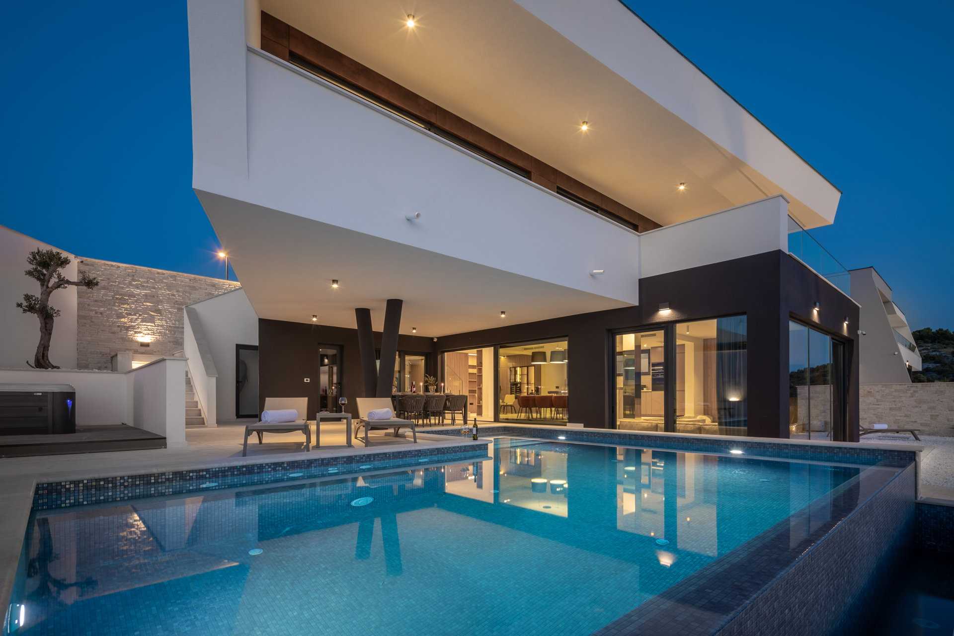 Villa Sea Song with Pool