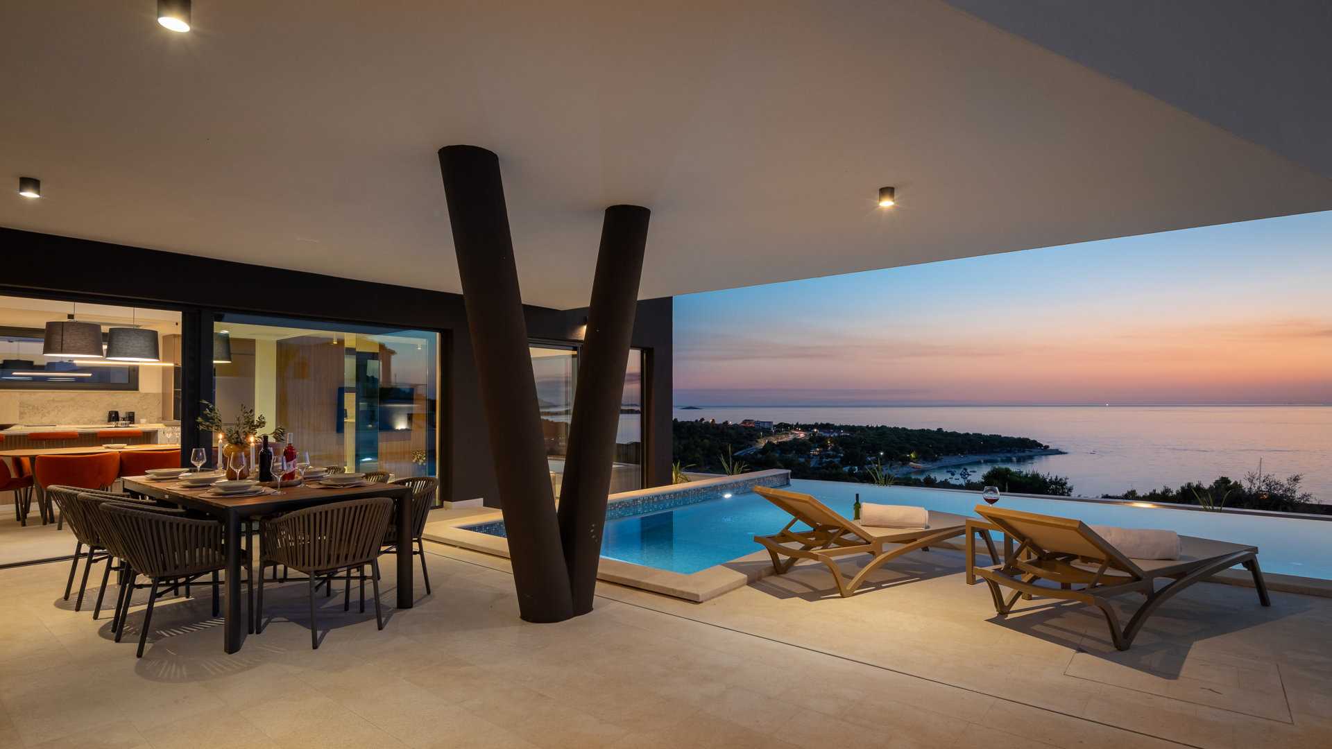 Villa Sea Song with Pool