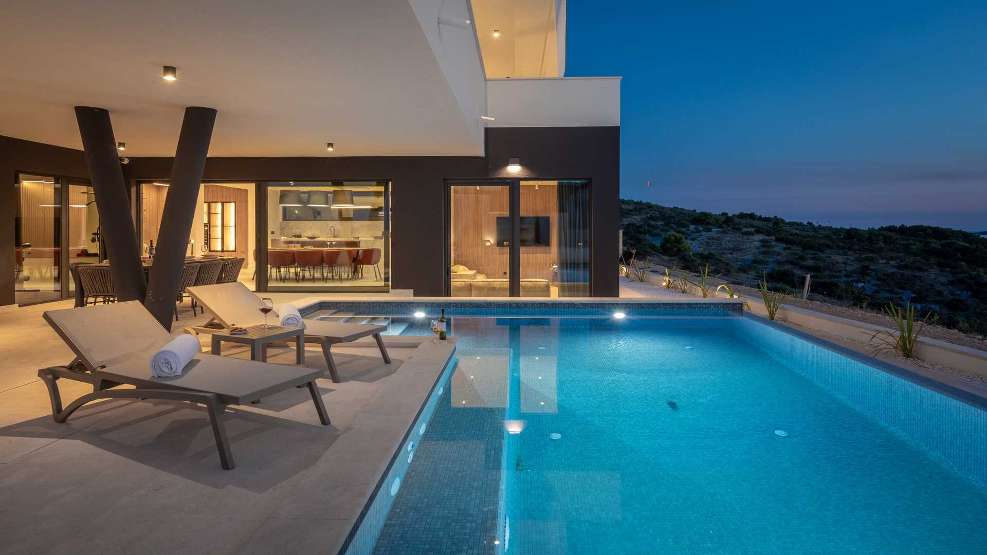Villa Sea Song with Pool