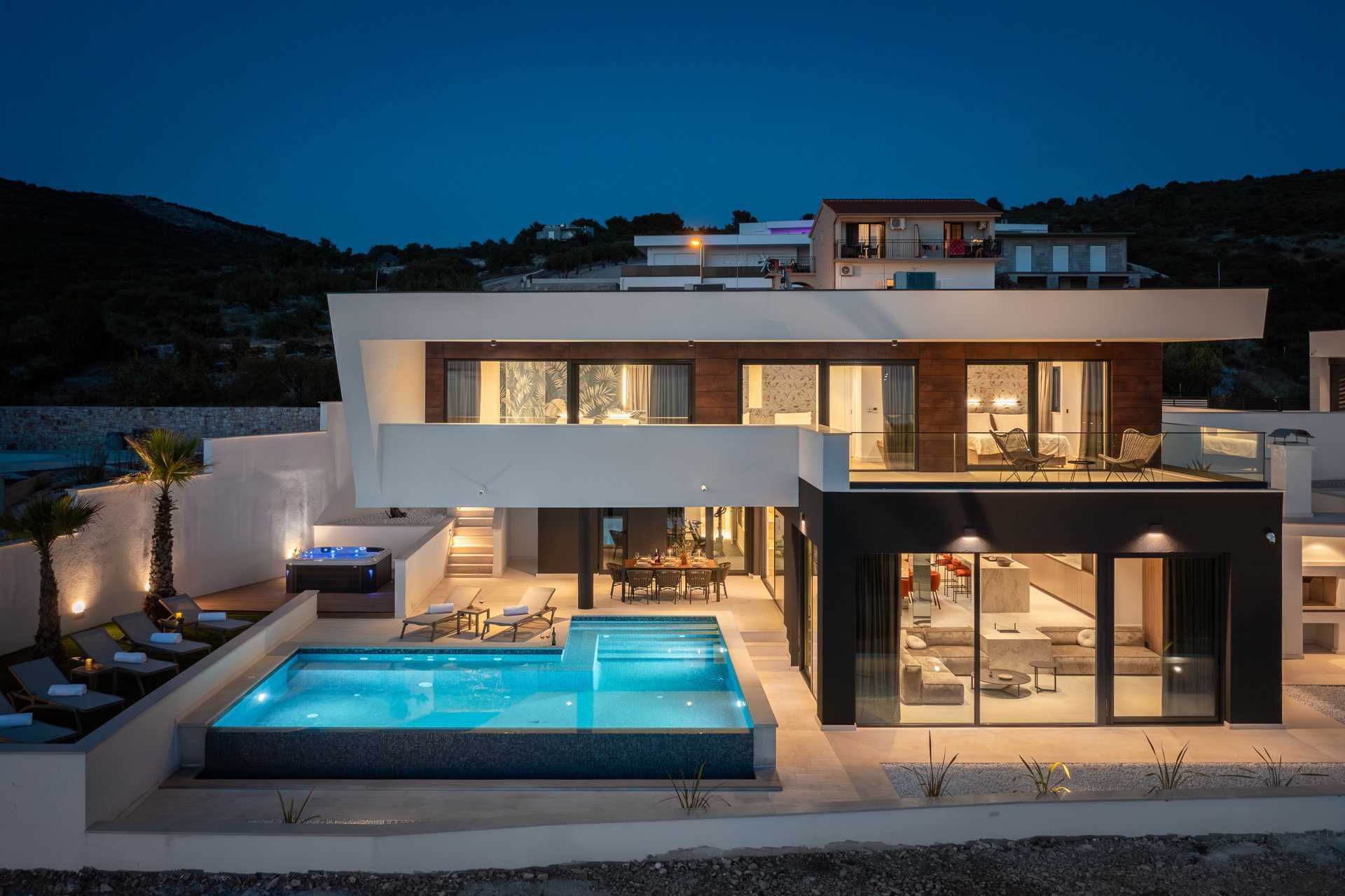 Villa Sea Song with Pool