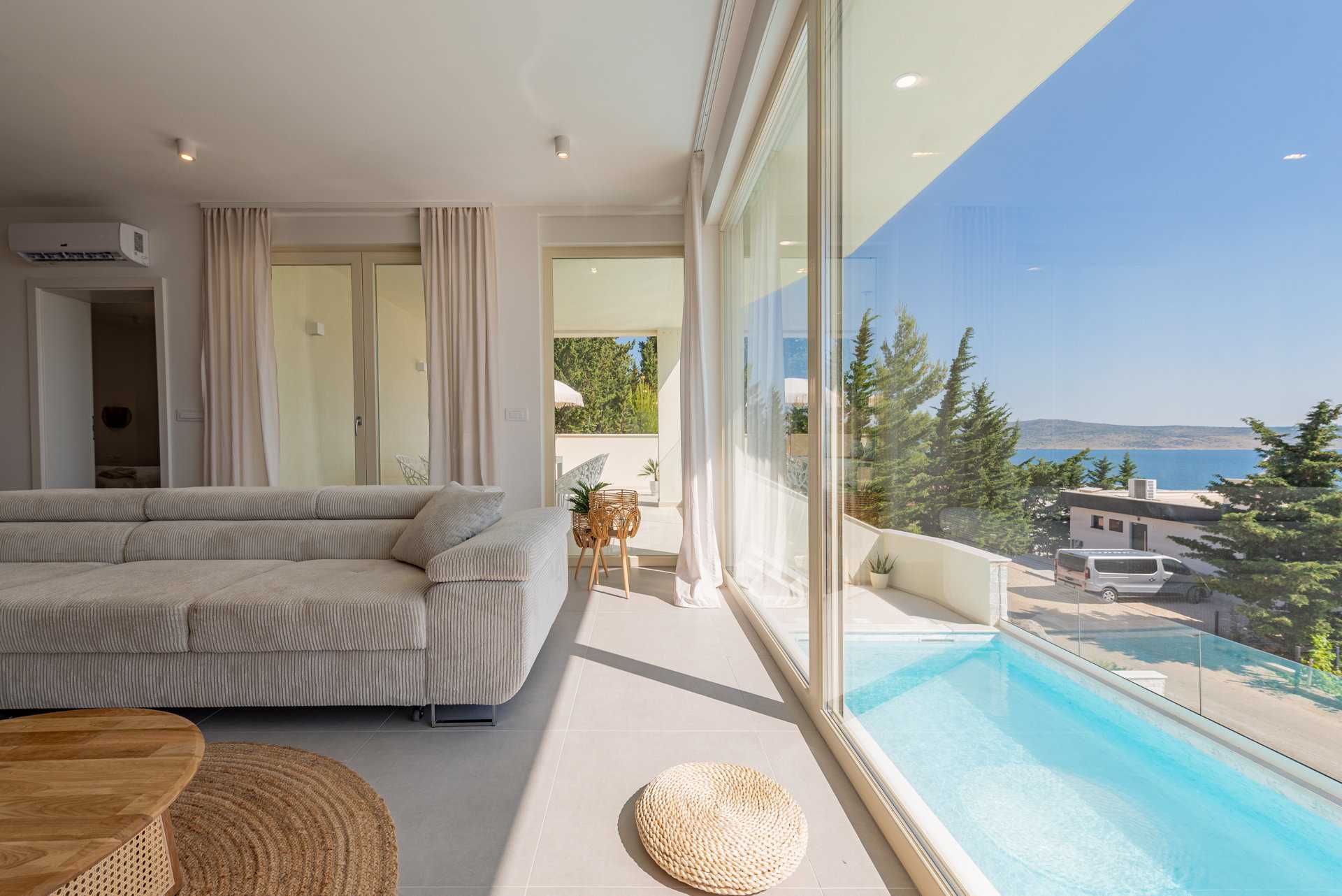 Villa Lumaria with Pool