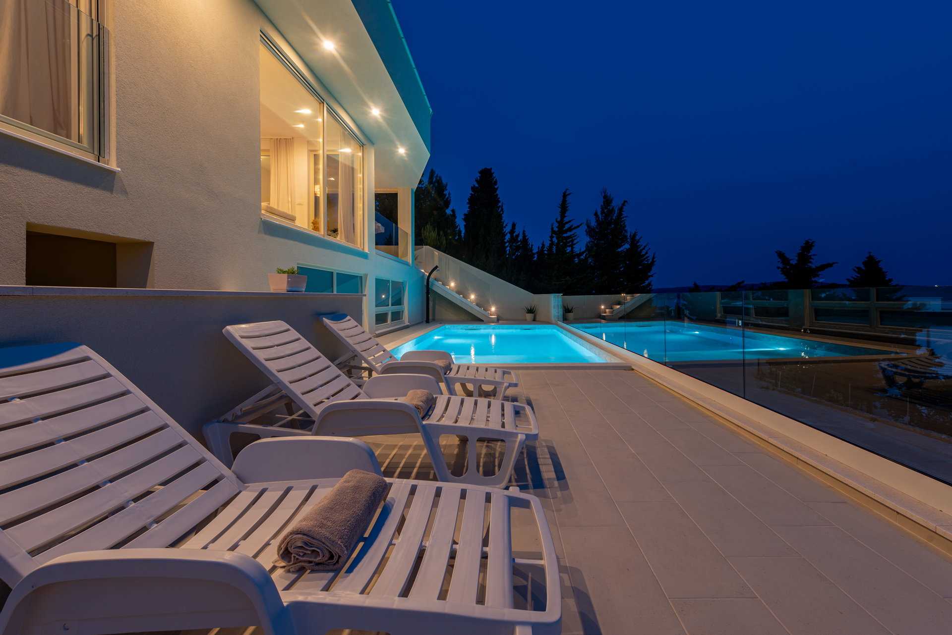 Villa Lumaria with Pool
