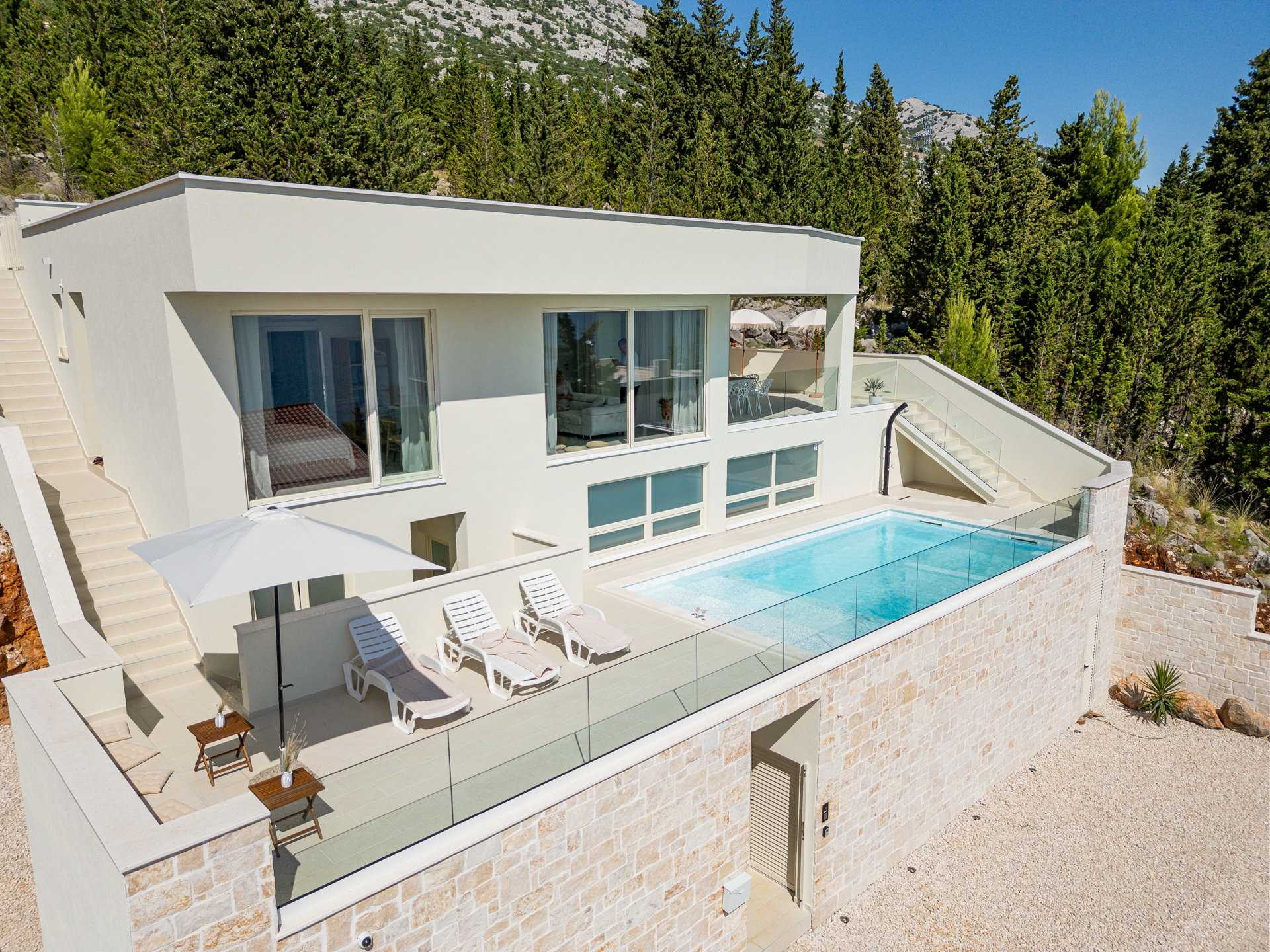 Villa Lumaria with Pool