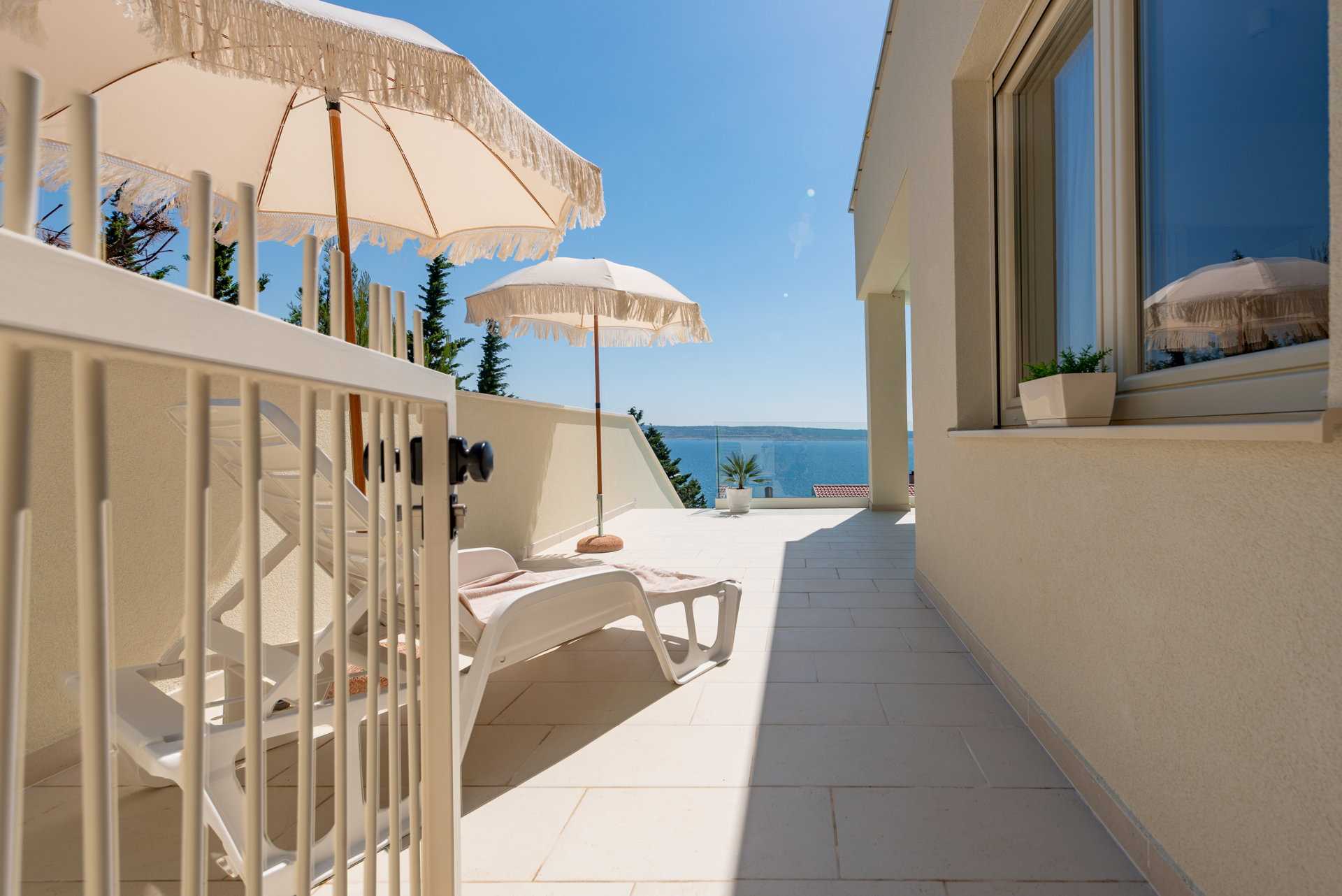 Villa Lumaria with Pool