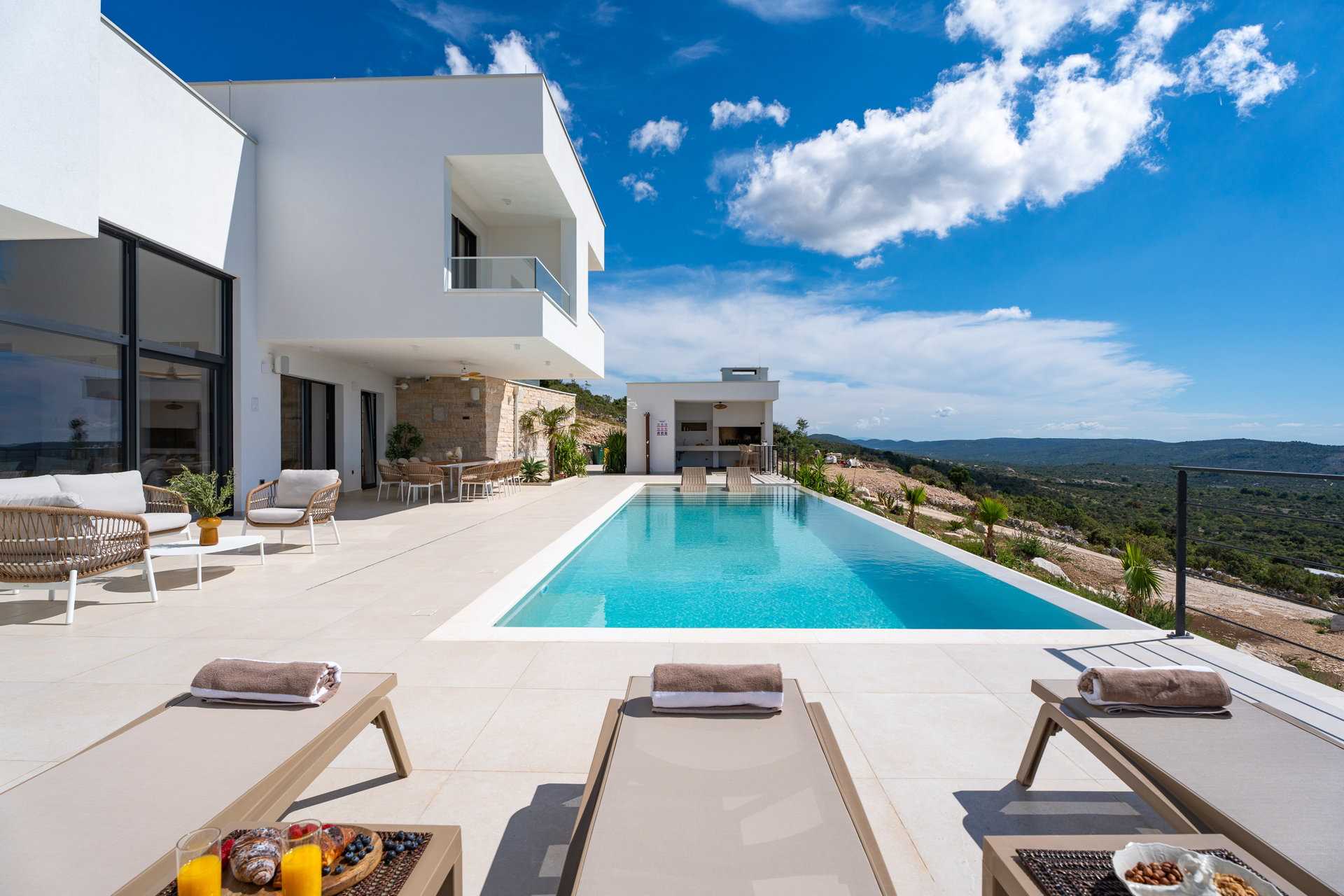 Luxury Villa Eloria with Pool
