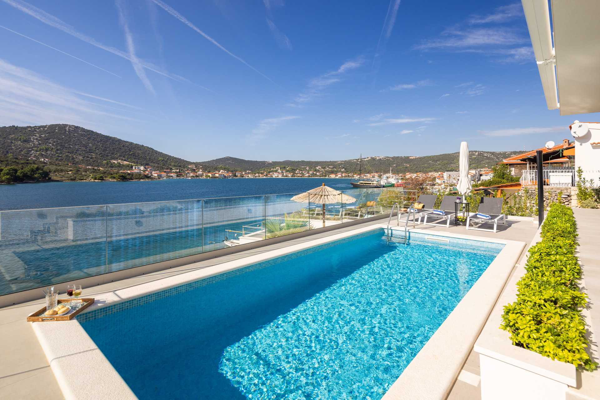 Beachfront Villa Mila M with Pool
