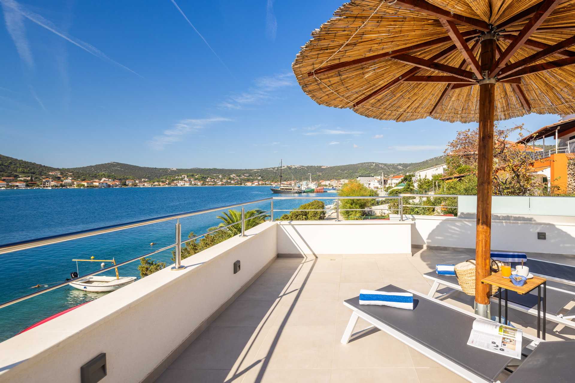 Beachfront Villa Mila M with Pool