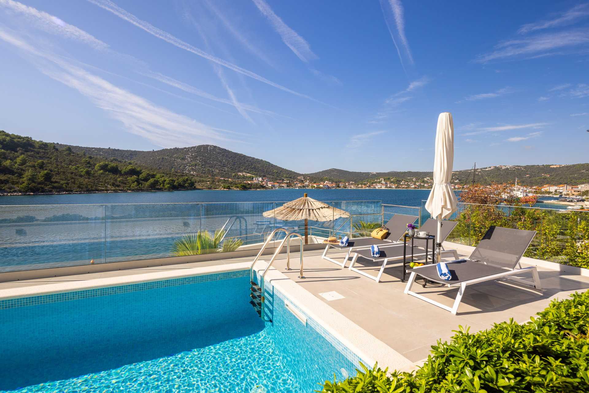 Beachfront Villa Mila M with Pool