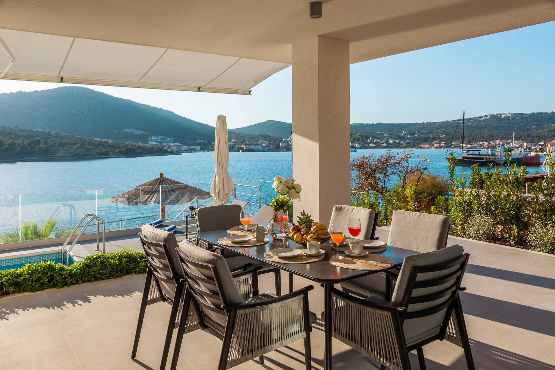 Beachfront Villa Mila M with Pool