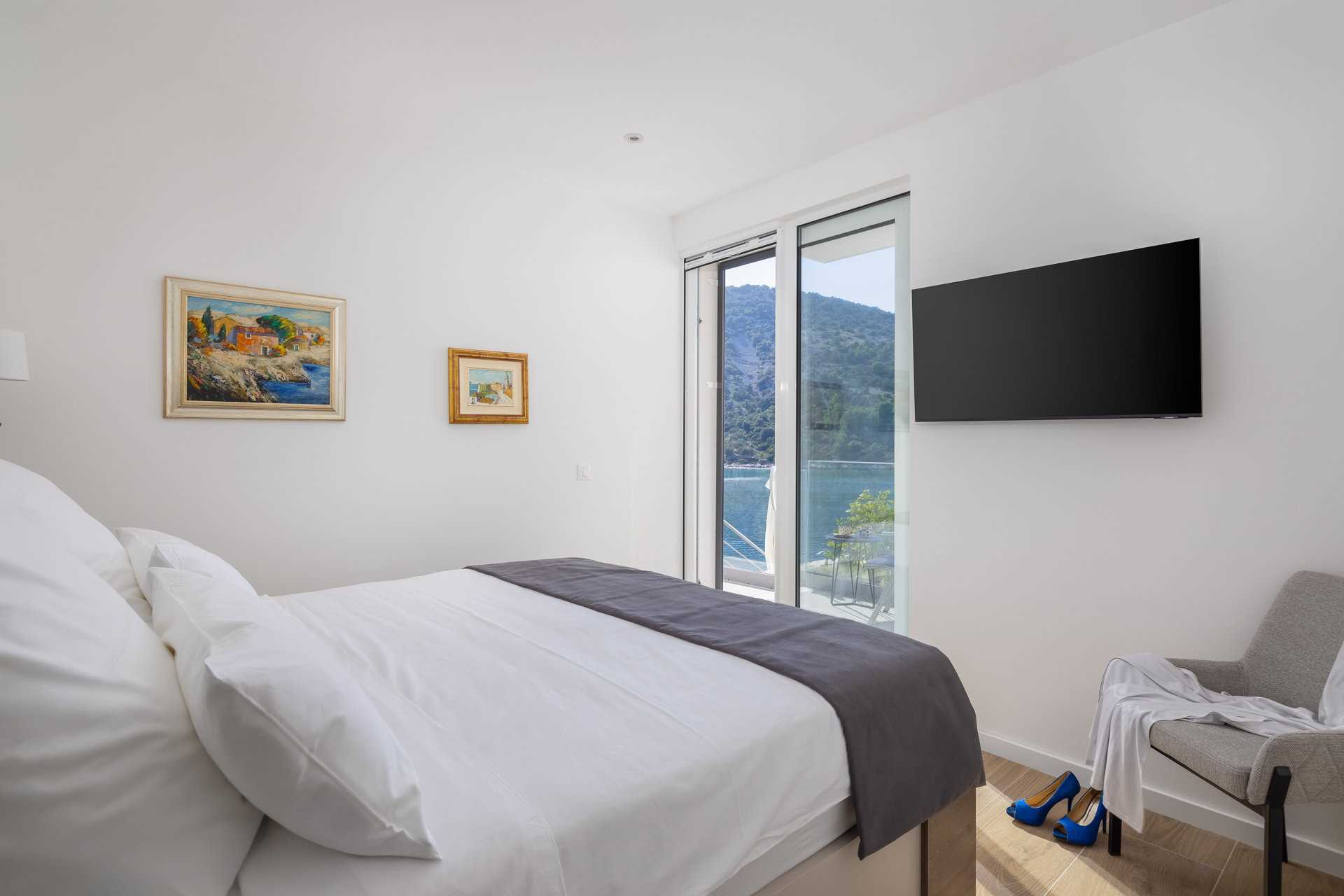 Beachfront Villa Mila M with Pool