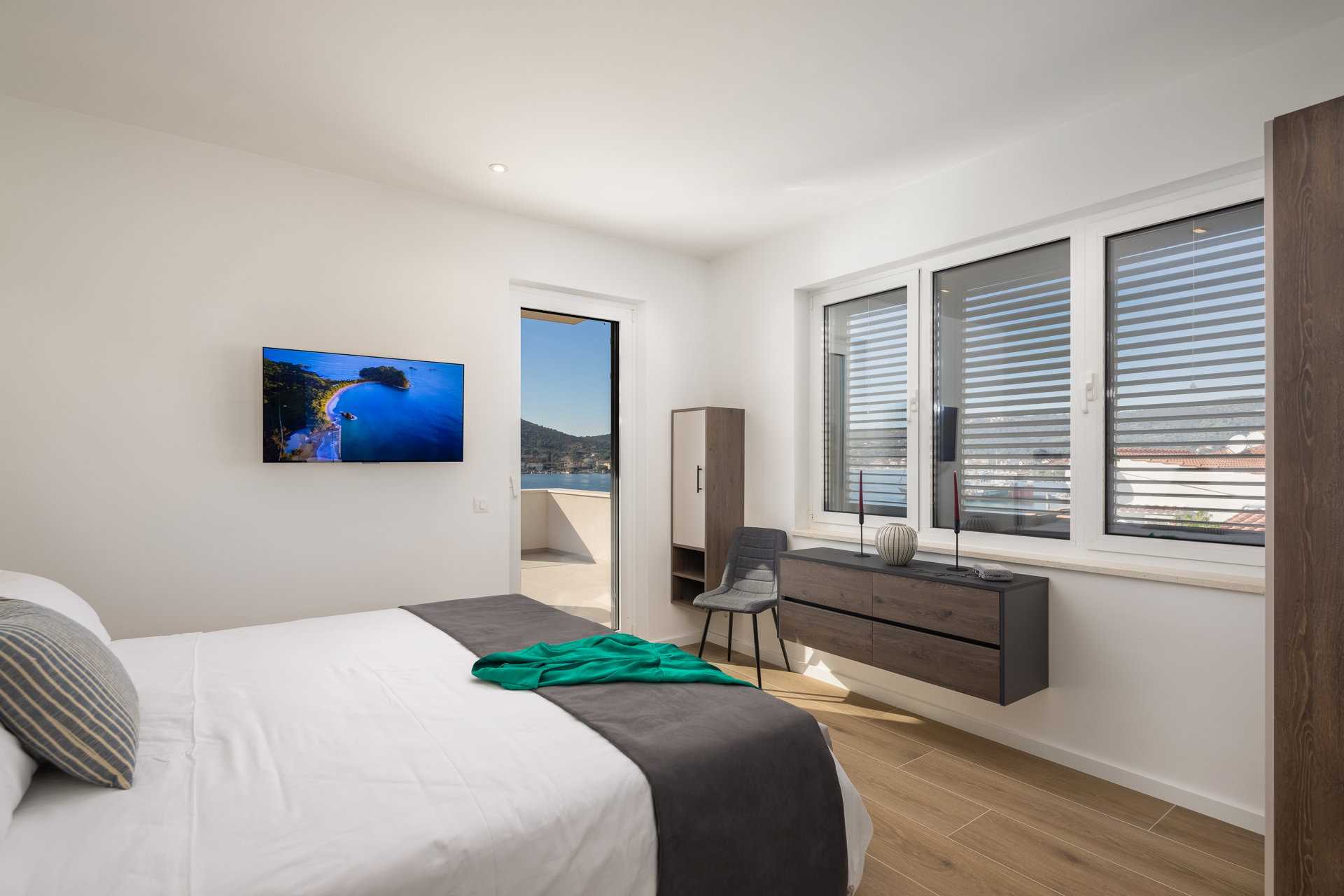 Beachfront Villa Mila M with Pool