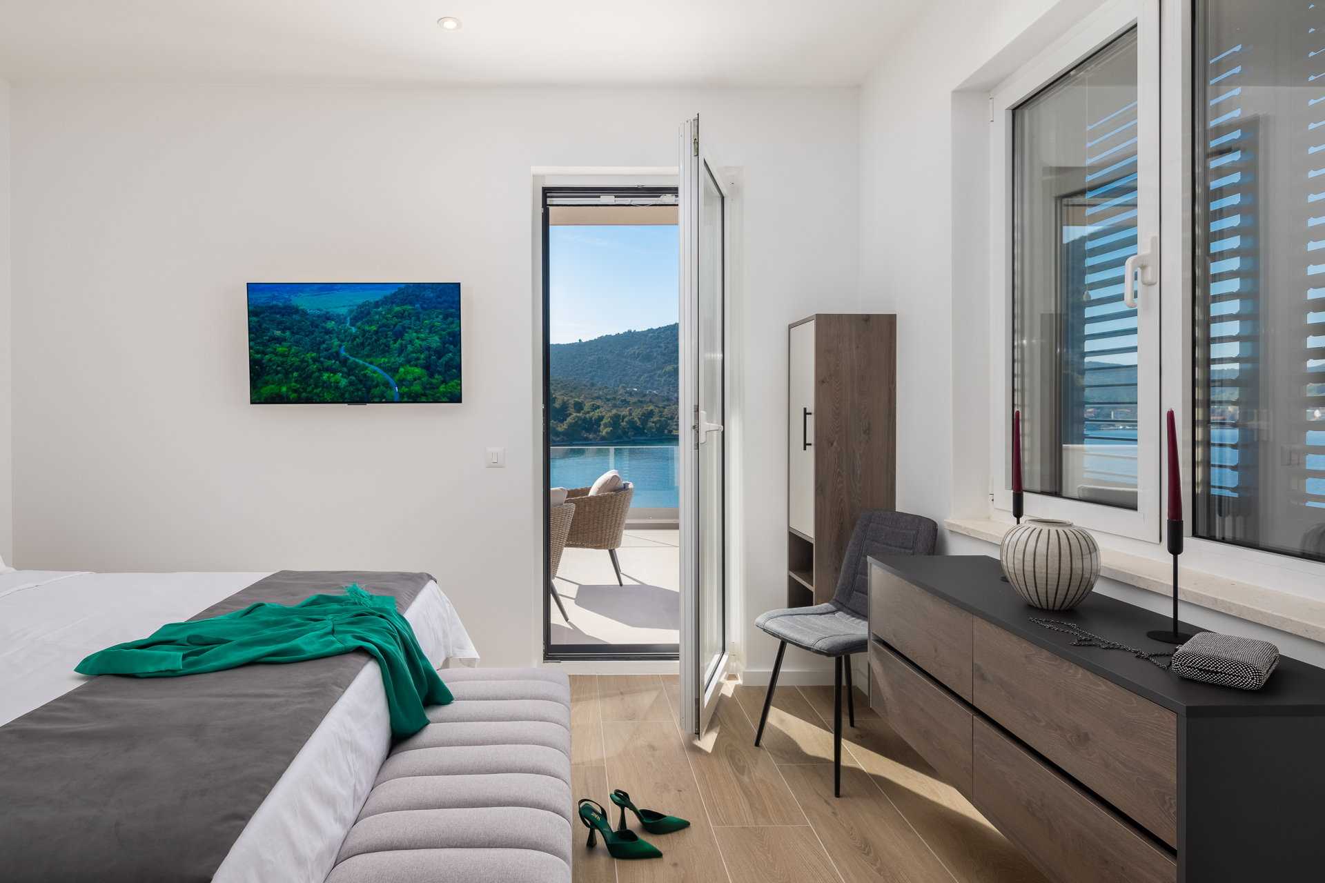 Beachfront Villa Mila M with Pool