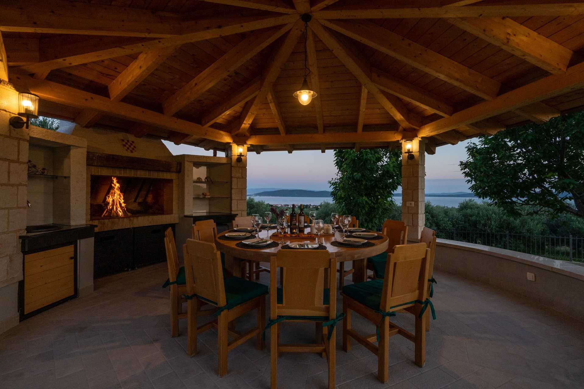 Villa Blue Ivy with Heated Pool