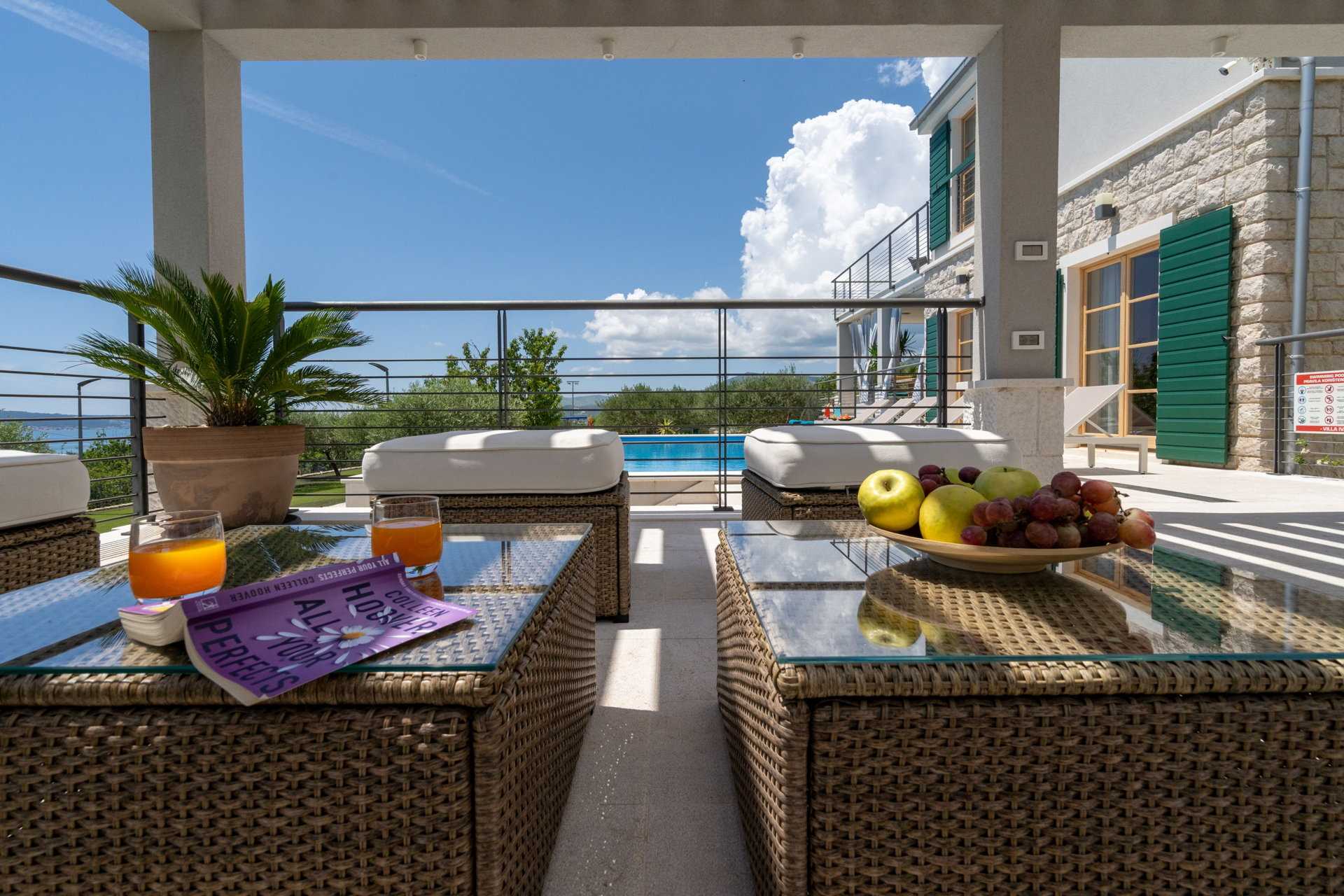 Villa Blue Ivy with Heated Pool